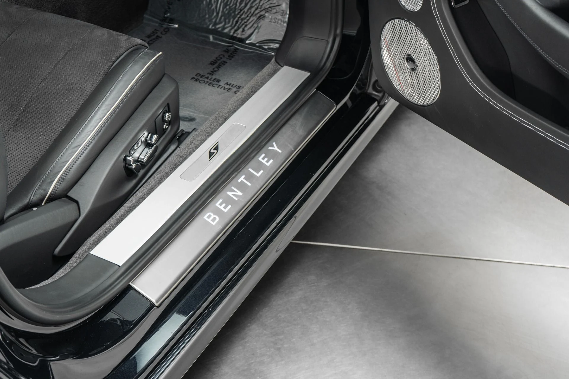 mph033_182438330_Used_2023_Bentley_Continental_GTC_S_V8_1775843308_09f6b37a74