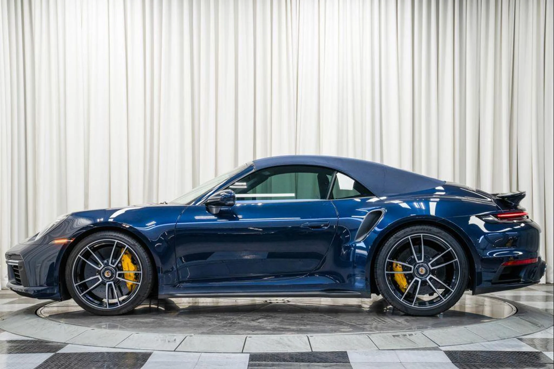 mph033_1824654850_hhz5_Dp_Rp_Un_Izo_St_R_Ao_G_Absz7_Ekk_f1aba33307