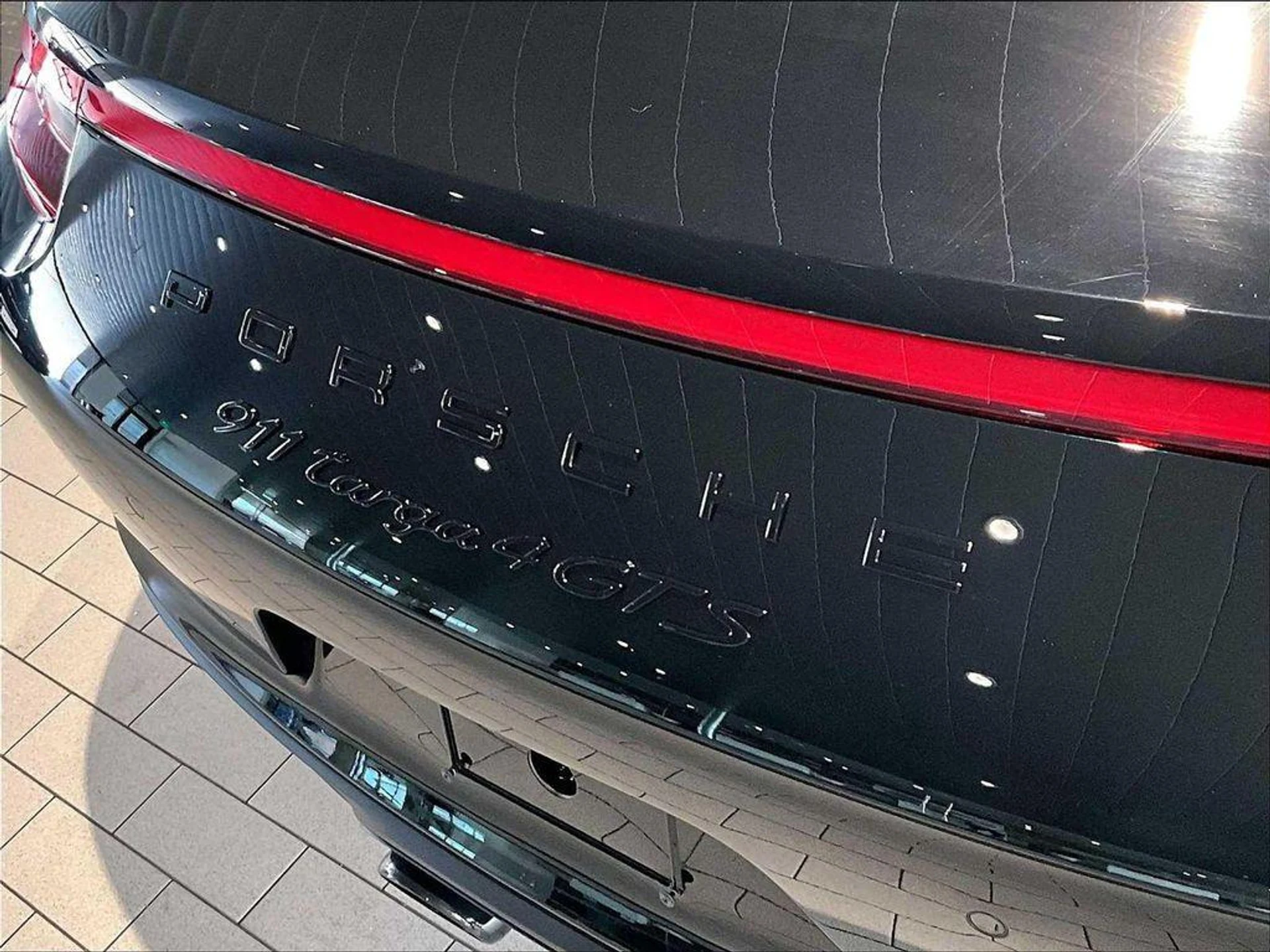 mph033_182767821_P4y_SV_Ov_Fd_Em_Js_Xmr1r_J5_Uq_JW_Ff_A_9ed9b7a589