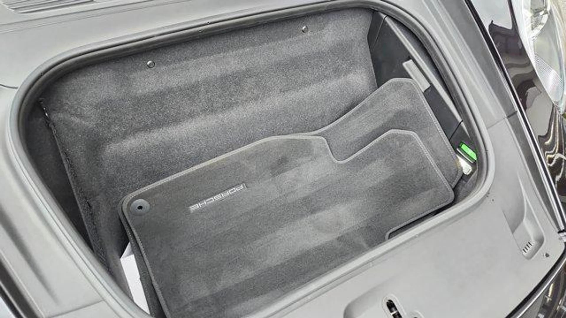 mph033_1828861192_FDQ_Jh0_W0_Ndx_U_Hlr_Xuy_K5_U_Yuos_OA_f4a1995840