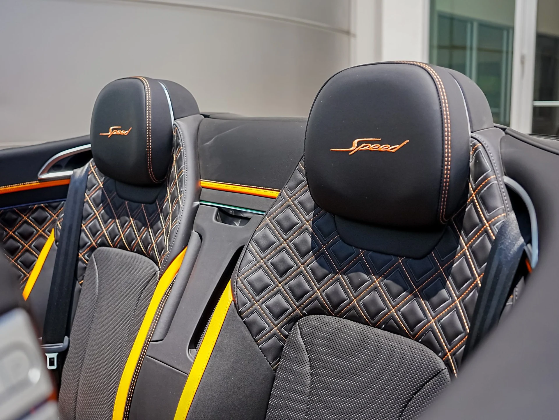 mph033_1832283705_Hi_Tech_Luxury_Imports_LLC_SCBDT_4_ZG_2_PC_008421_image_33_27ee98600d