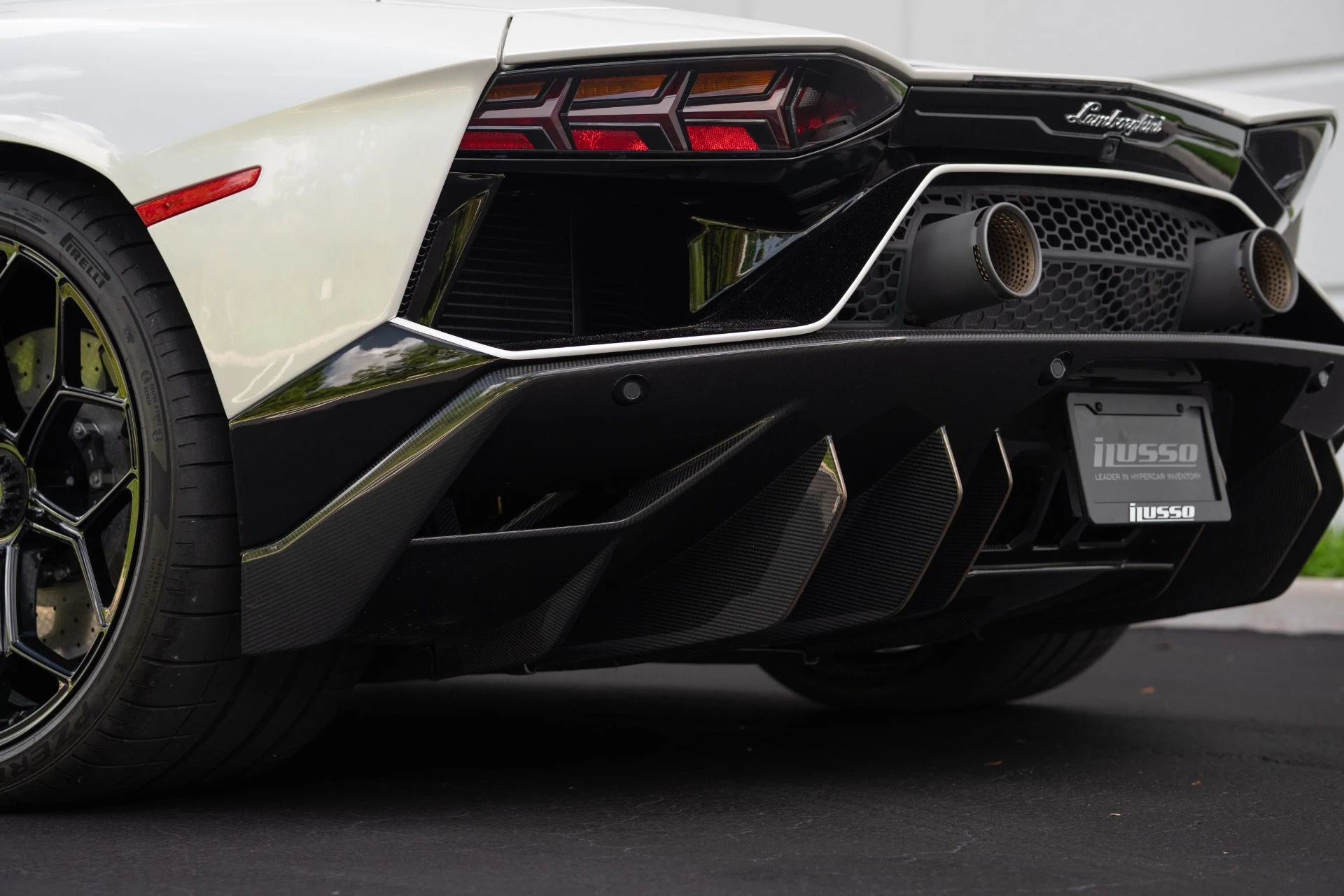 mph033_1833822093_Used_2022_Lamborghini_Aventador_LP_780_4_Ultimae_1758834809_a5c841265a