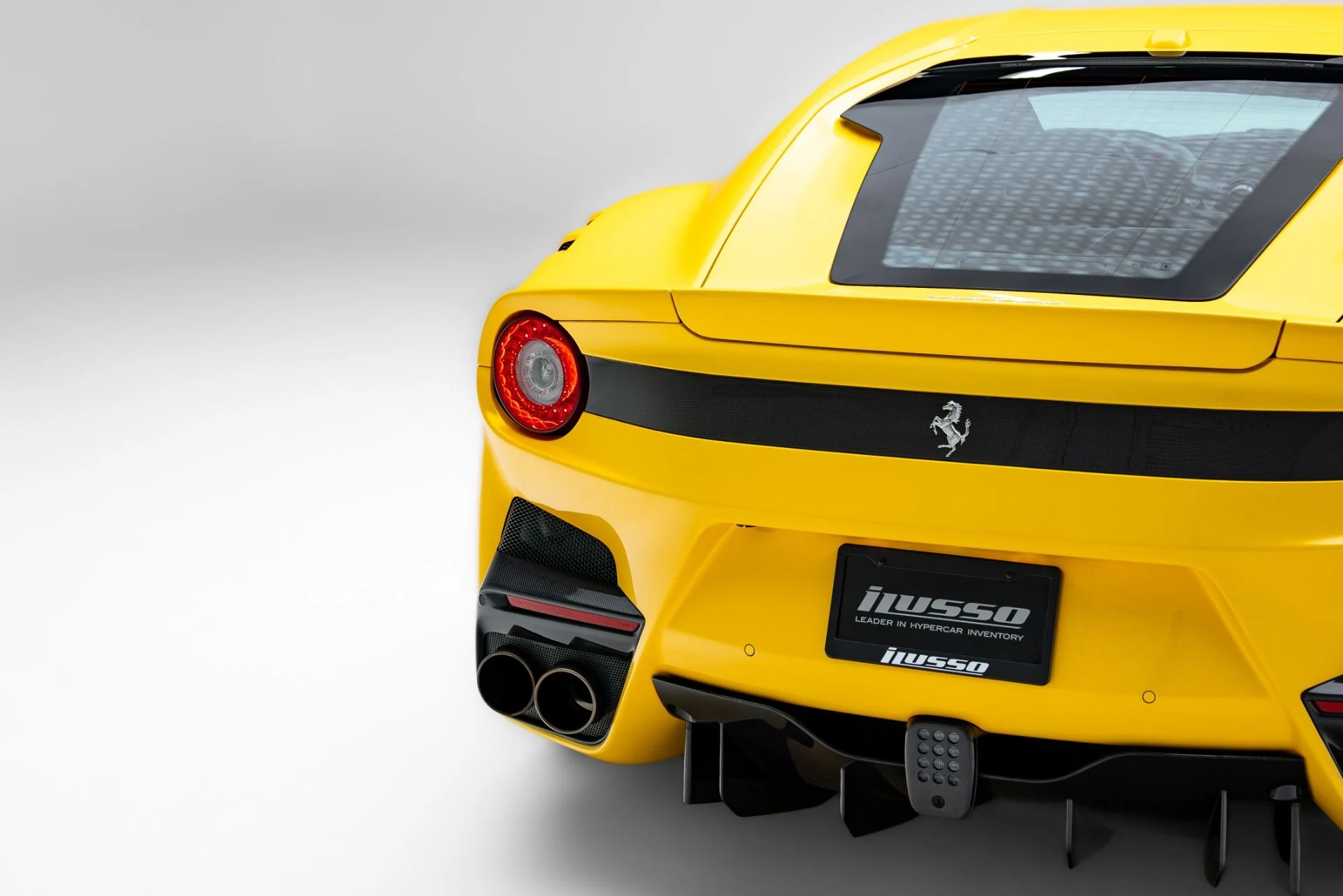 mph033_1834779418_Used_2017_Ferrari_F12tdf_1777399989_aaa80b0422