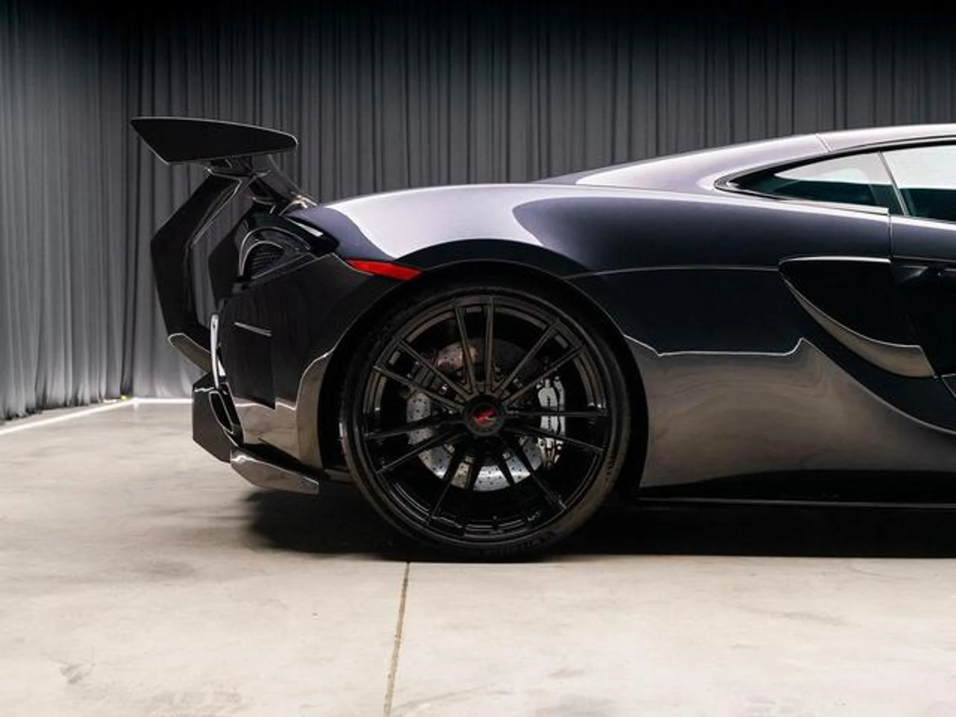 mph033_1866969433_VIL_Demj_E_Fw_N5_G5r8bp3hj93183_Y_15a5140a70