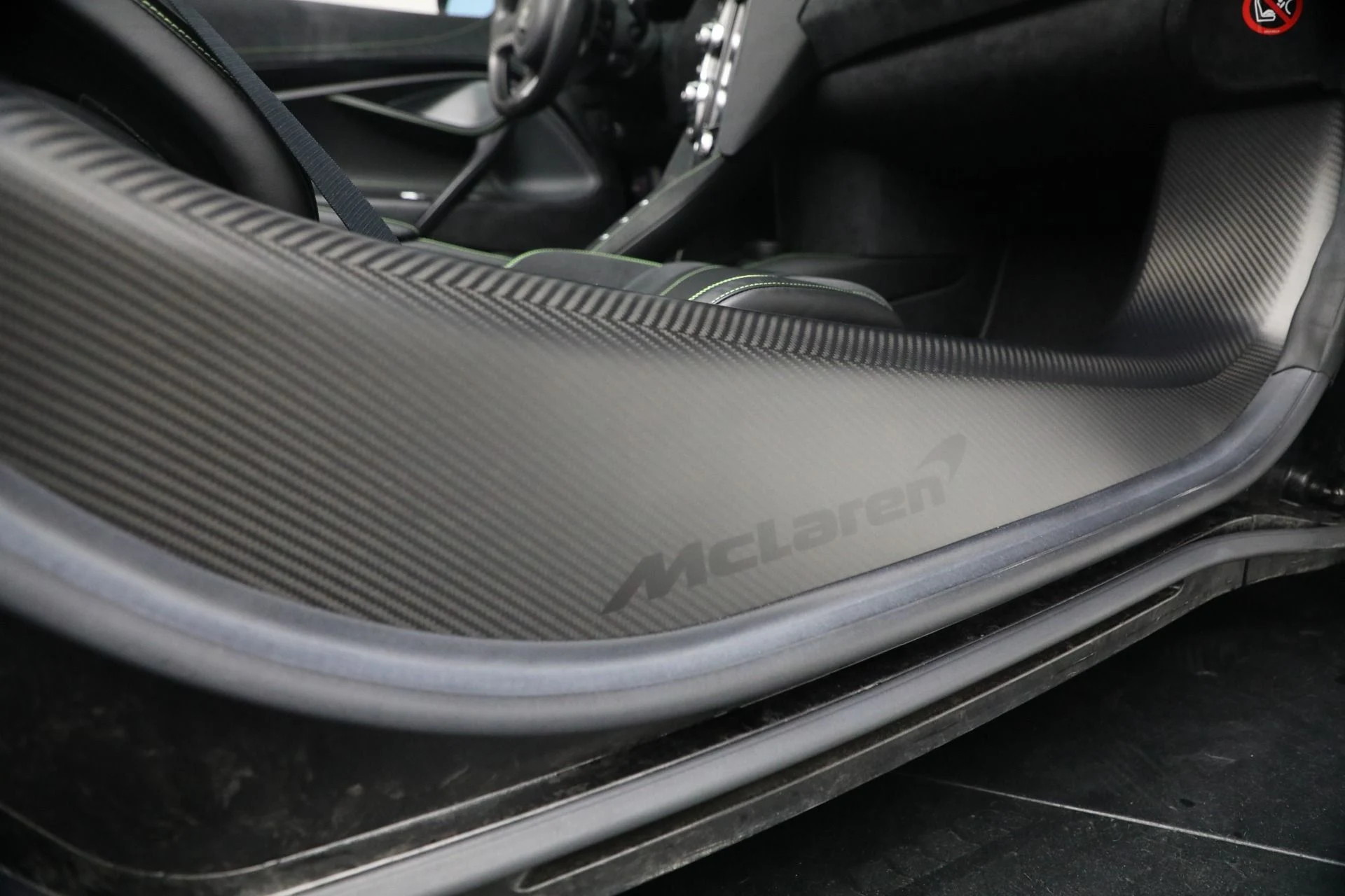 mph033_1871595969_Used_2020_Mc_Laren_720_S_Spider_Performance_76ebc01a46