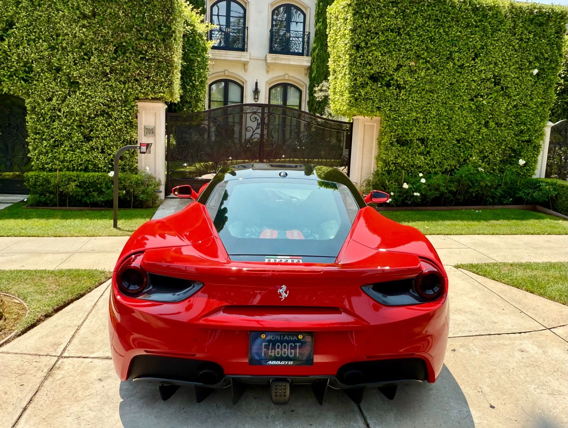 mph033_1876477721_Used_2016_Ferrari_488_GTB_1757699344_a18510f76c