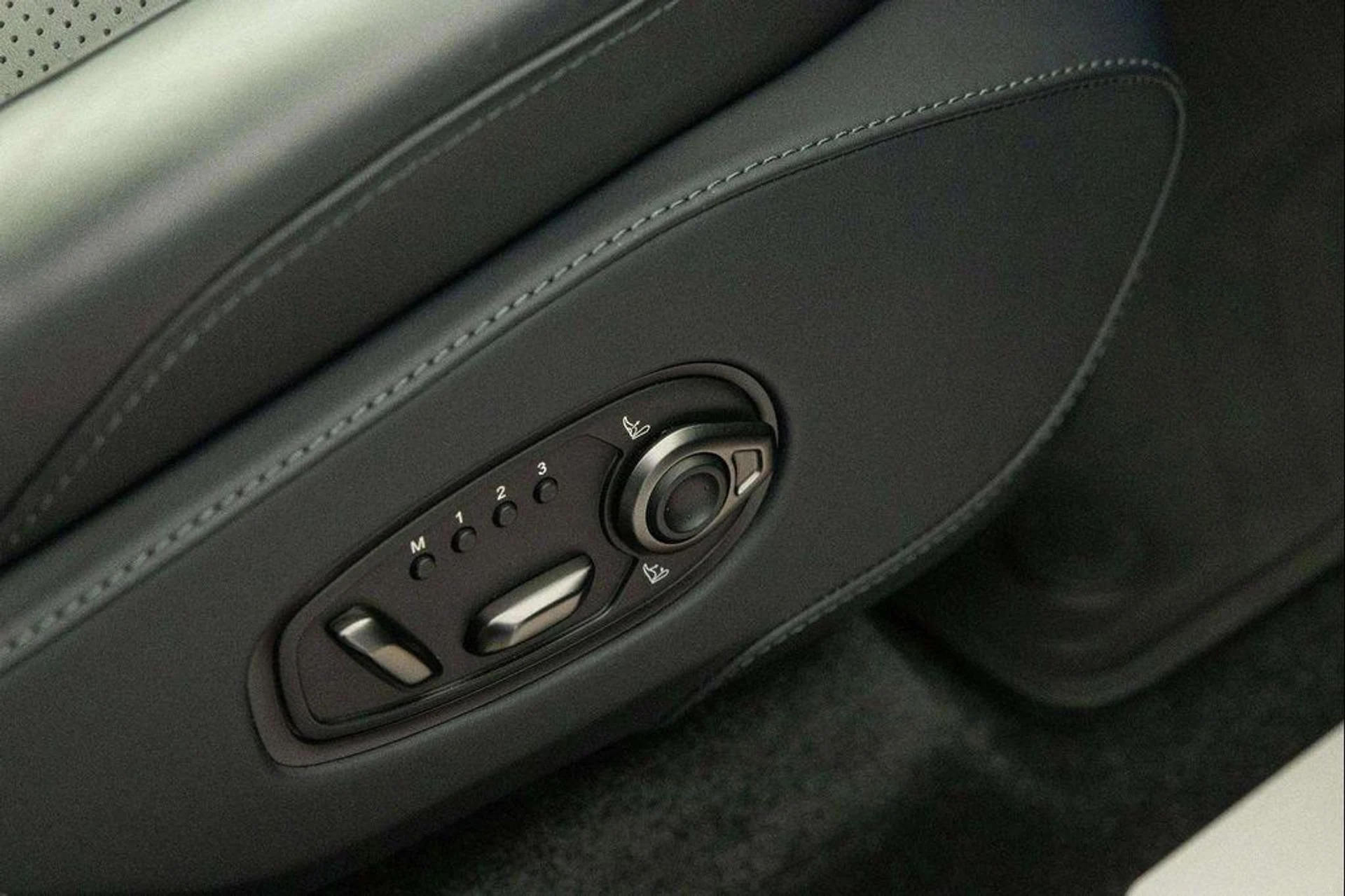 mph033_1878378297_95shw_N5p1gvi_fxk_O_Lu_HWUSY_Nc_542233d8d4