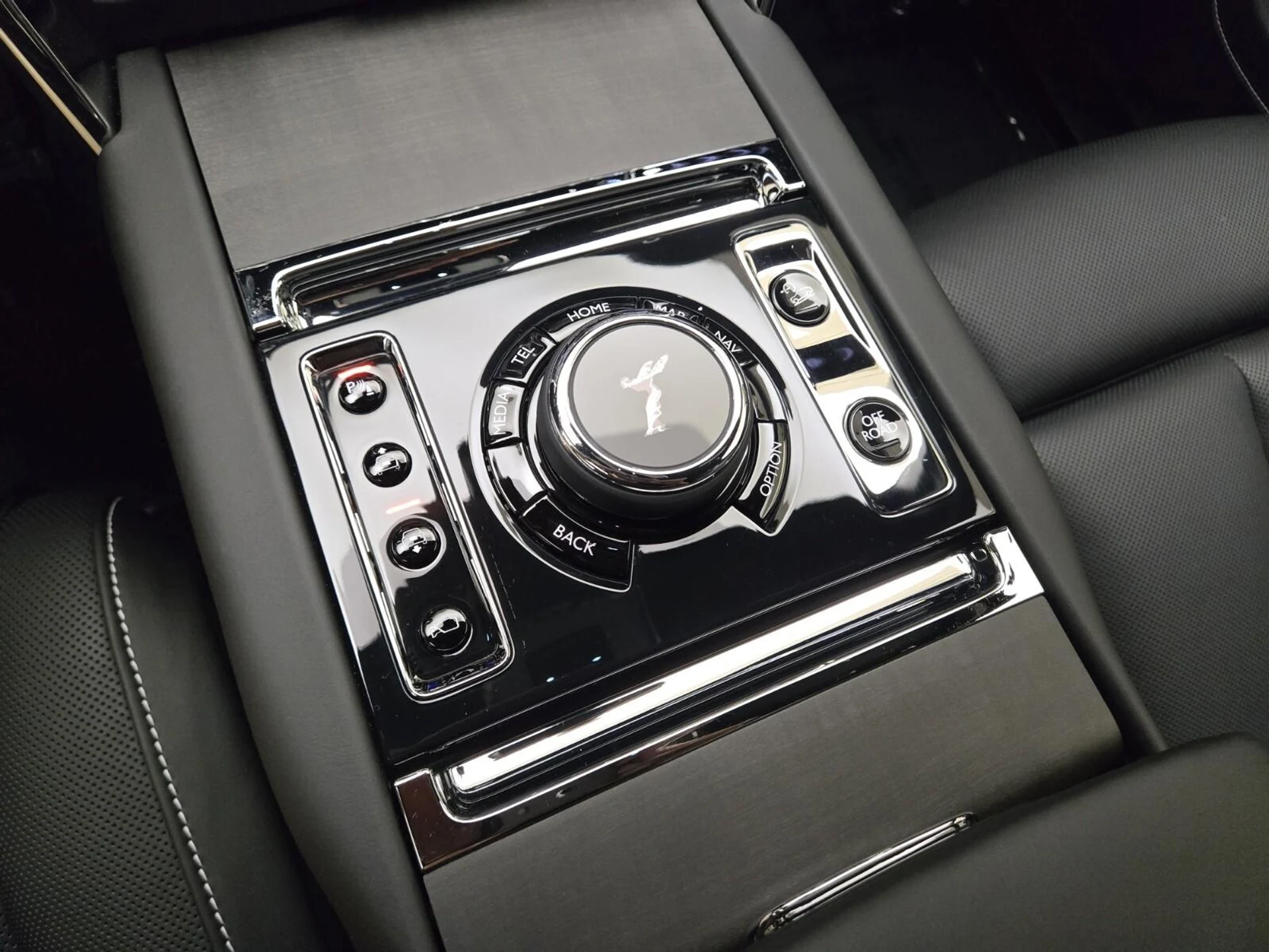 mph033_1884129763_New_2026_Rolls_Royce_Cullinan_1776489345_f0d359f28d