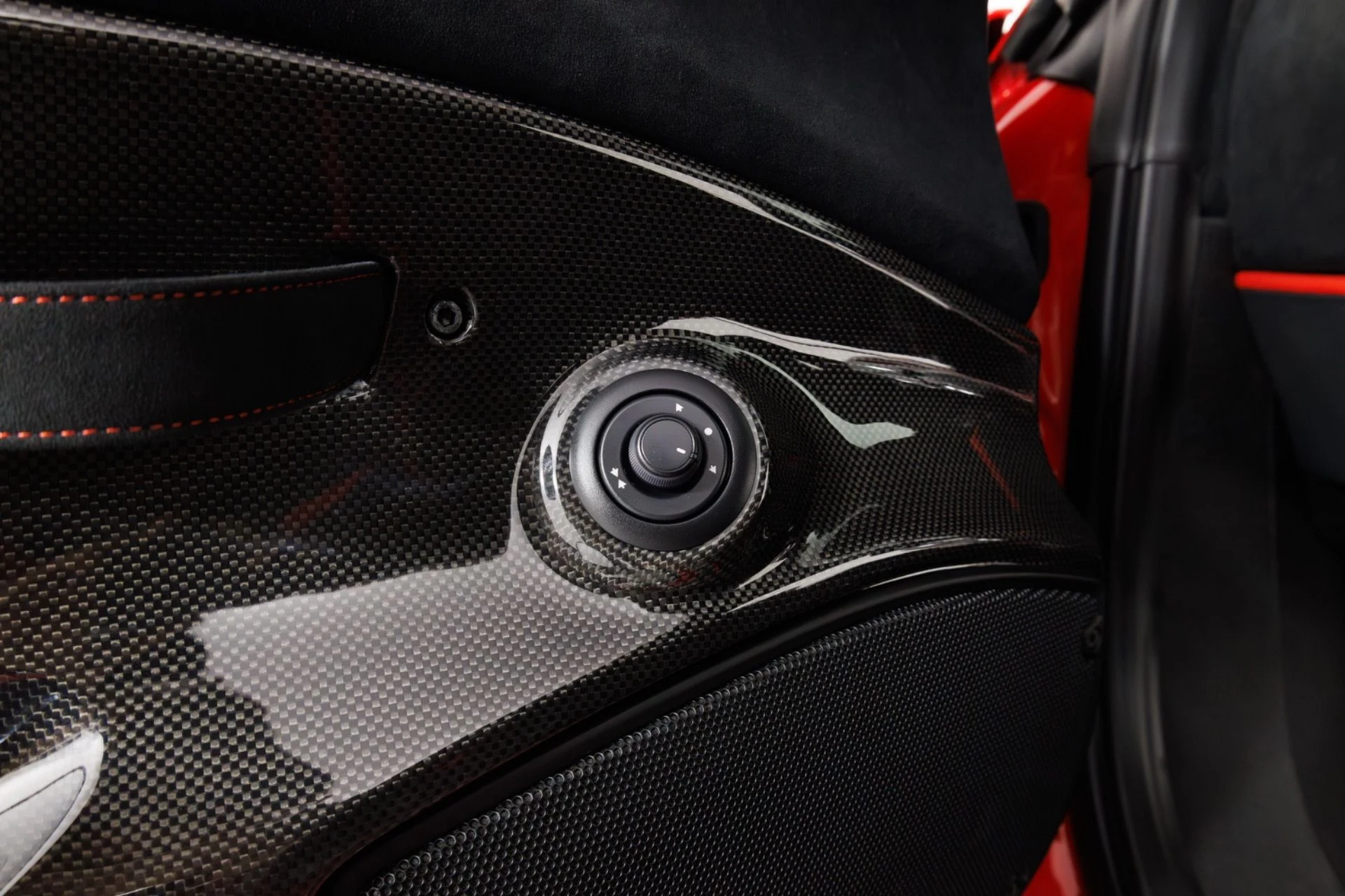 mph033_188549827_Used_2020_Ferrari_488_Pista_1775511004_de404e77ad