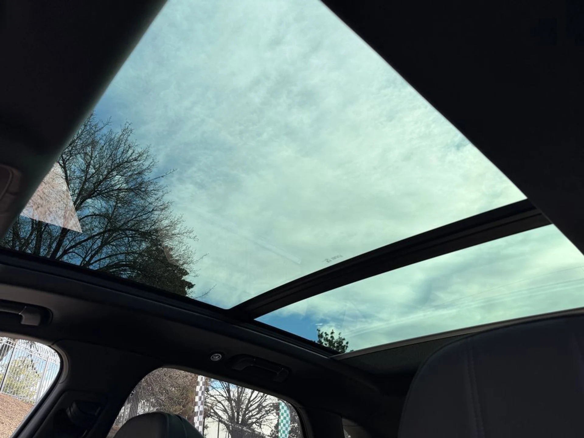 mph033_1886413804_5f3ef376d56c4059838eecd6cccb9aec_8d7586928e