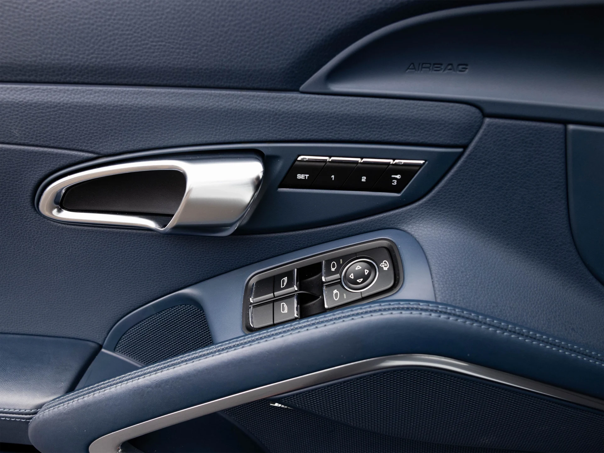 mph033_1887607109_8fbd2f36d9774f6d92e5e795c30dbebd_b49e64def5