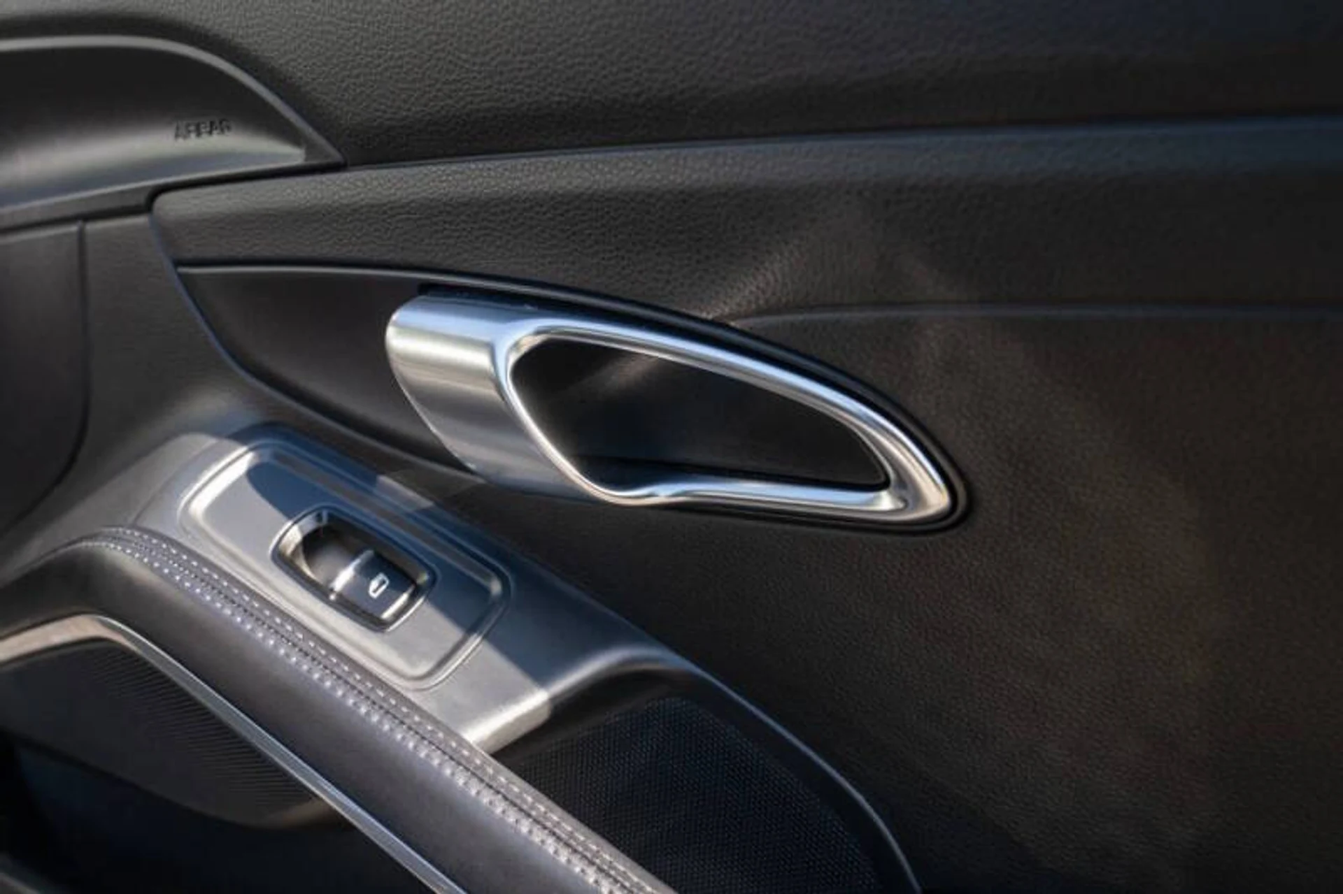 mph033_1888879069_2013_porsche_911_carrera_2dr_coupe_c14ece2382