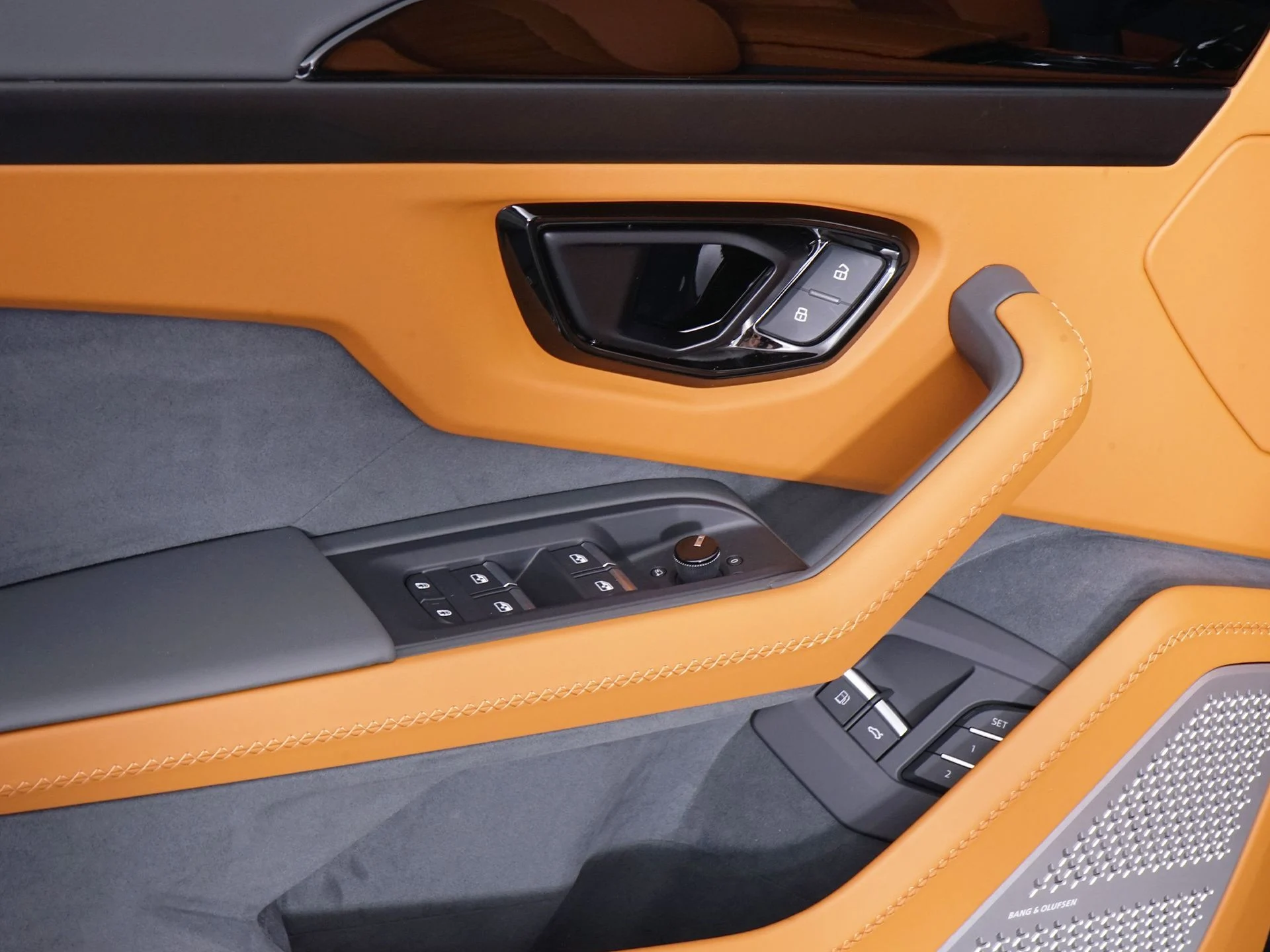 mph033_1894299491_bff93d24162ccf876c4e18f54334f947x_f611ea2d1d