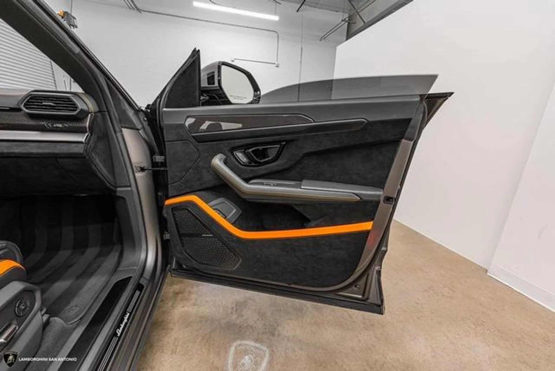 mph033_189483728_PQY_l_K4_L_Ru_Gh_R5k_N_Ayf_Tzq0_L_Yv_Q_b87f1b6cb4