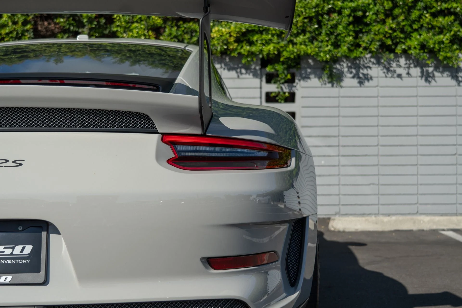 mph033_1900925203_Used_2019_Porsche_911_GT_3_RS_1759431879_38ea823b71