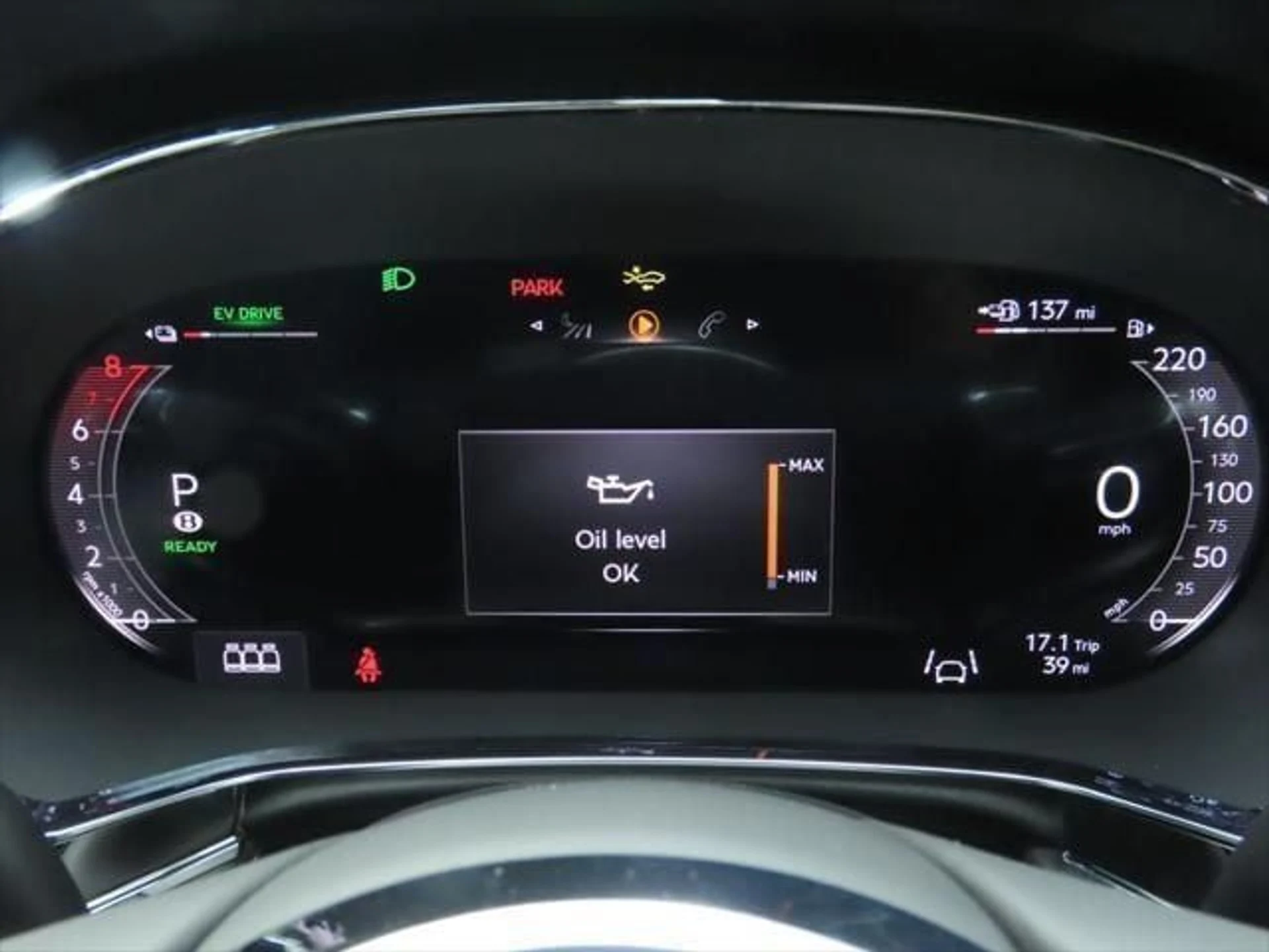 mph033_1925614317_used_2025_bentley_flying_spur_speedsedan_8119_23010075_34_640_860f378eee