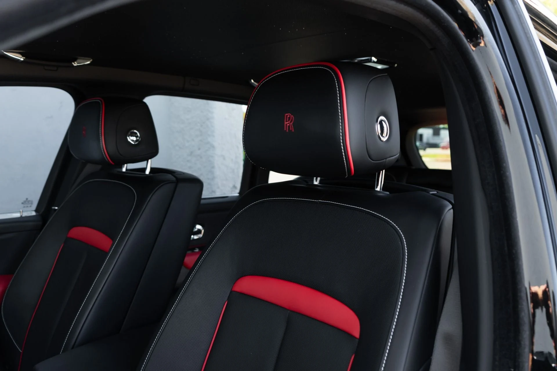 mph033_1938628394_Used_2023_Rolls_Royce_Cullinan_1765314803_87c2737a5d