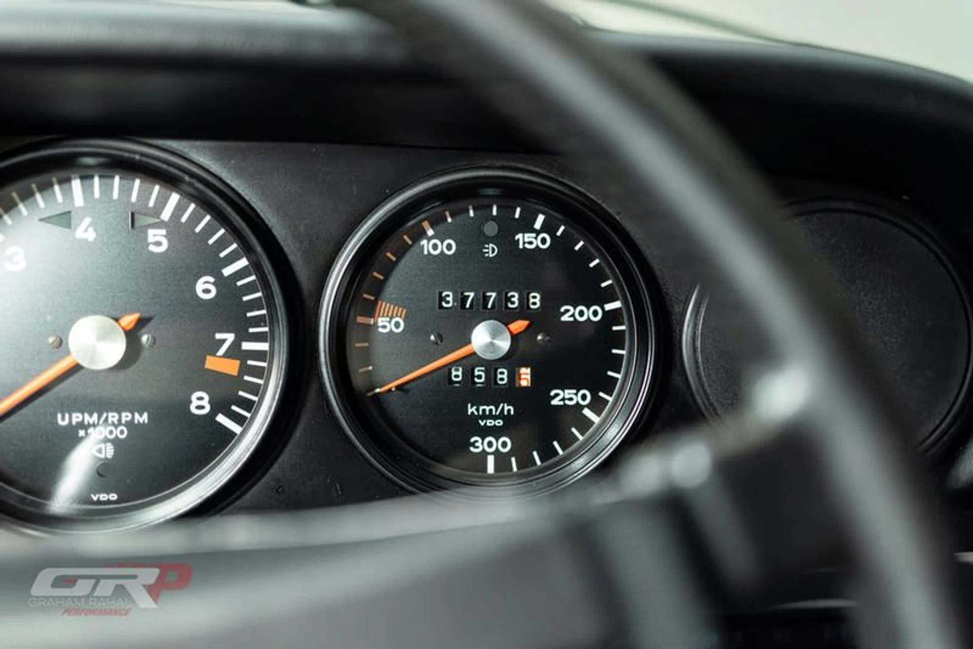 mph033_1941945417_8_AD_904_AB_CD_35_459_A_BF_2_E_7_A50_B3306673_090e4f2db2