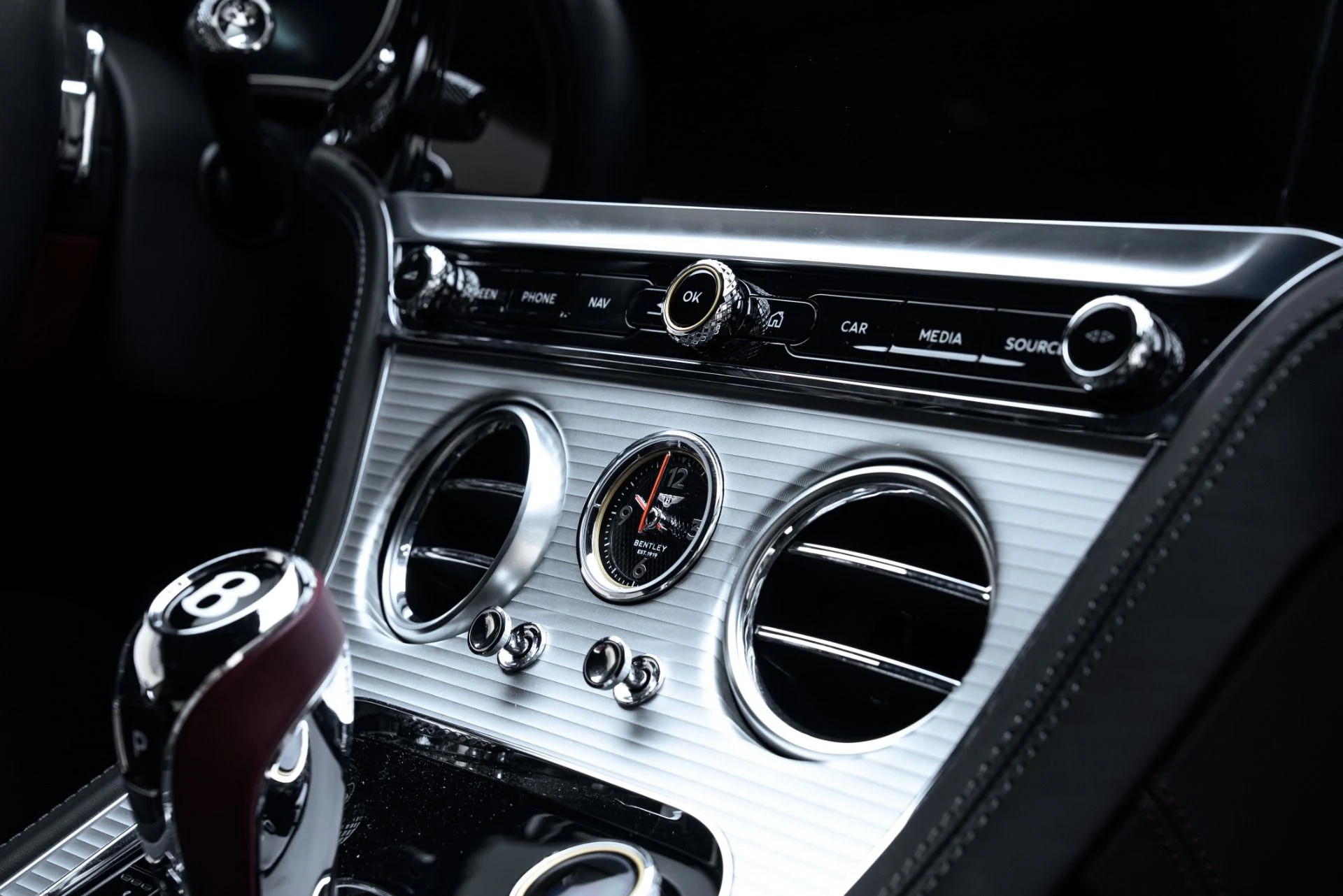 mph033_194217903_Used_2023_Bentley_Continental_GT_V8_1775153263_2d3d179068