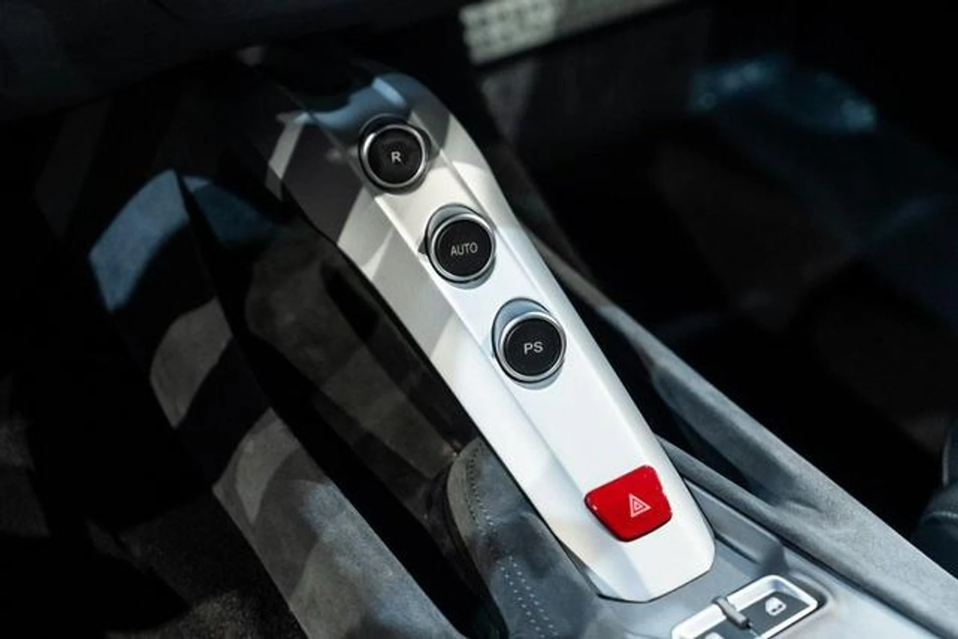 mph033_1952865568_1y_UWG_Ez5j_Whe_Qhb_J_Vu_Opf4_XX_Id0_1a2d5eaa50