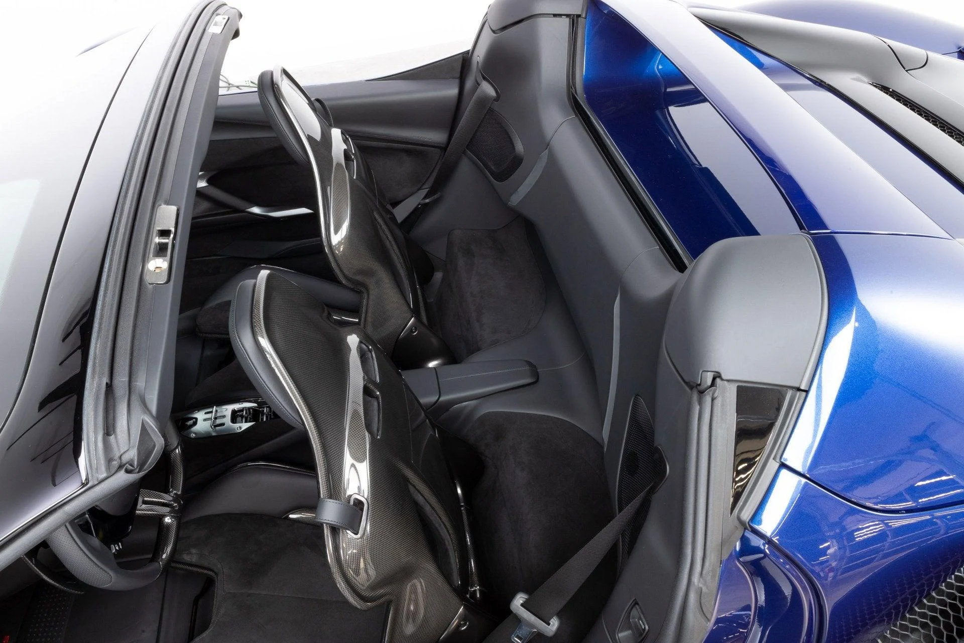 mph033_1953051703_Used_2023_Ferrari_296_GTS_1777368559_ac462466f0