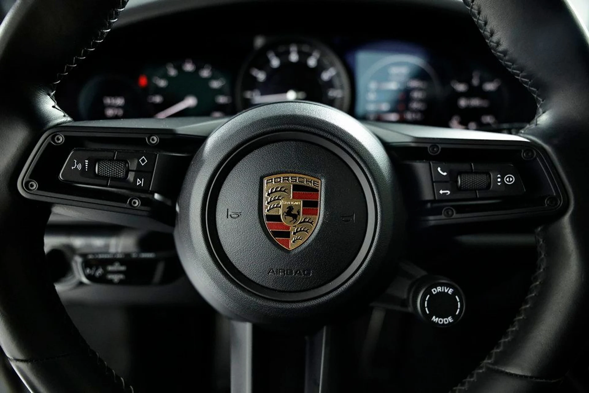 mph033_1954834949_c3a8f7436e96cc137f7658441f934d71_1afefa874b