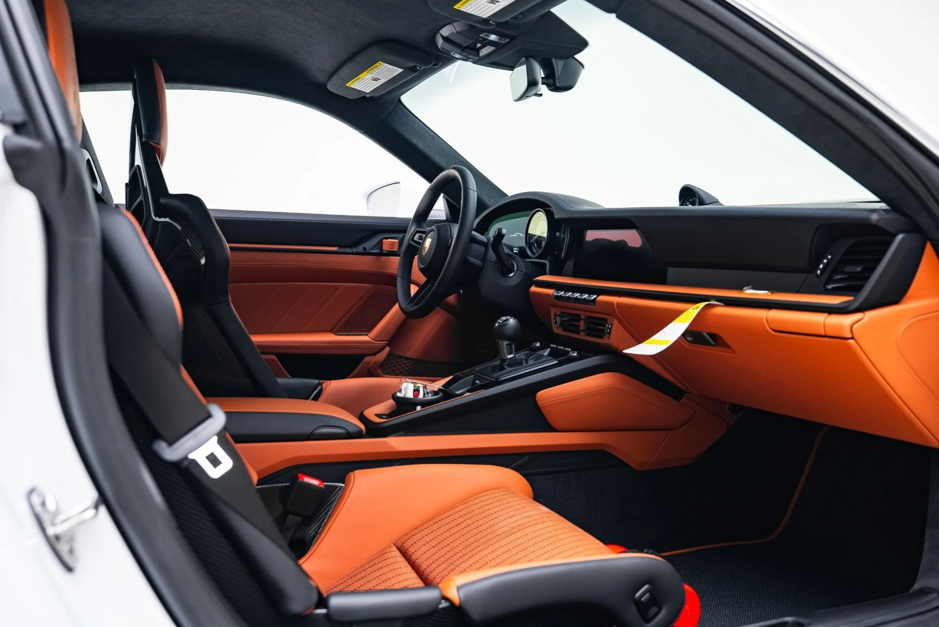 mph033_1961398563_Used_2024_Porsche_911_ST_1767635703_0855ea486d