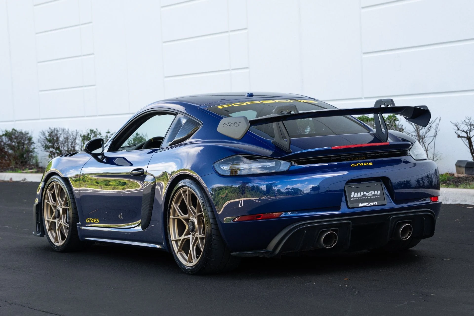 mph033_1961400317_Used_2024_Porsche_718_Cayman_GT_4_RS_1775021157_799da65412