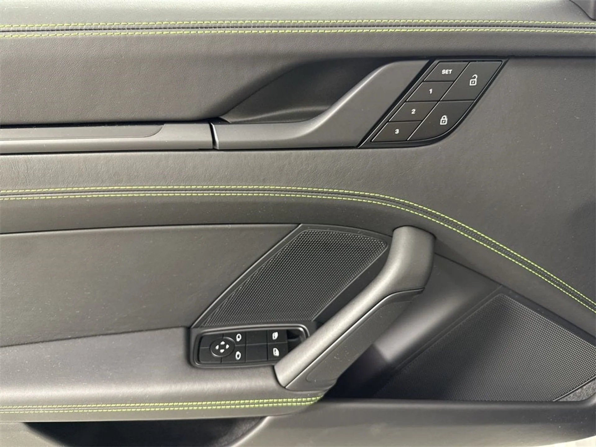 mph033_1963404641_34_9ba6945236