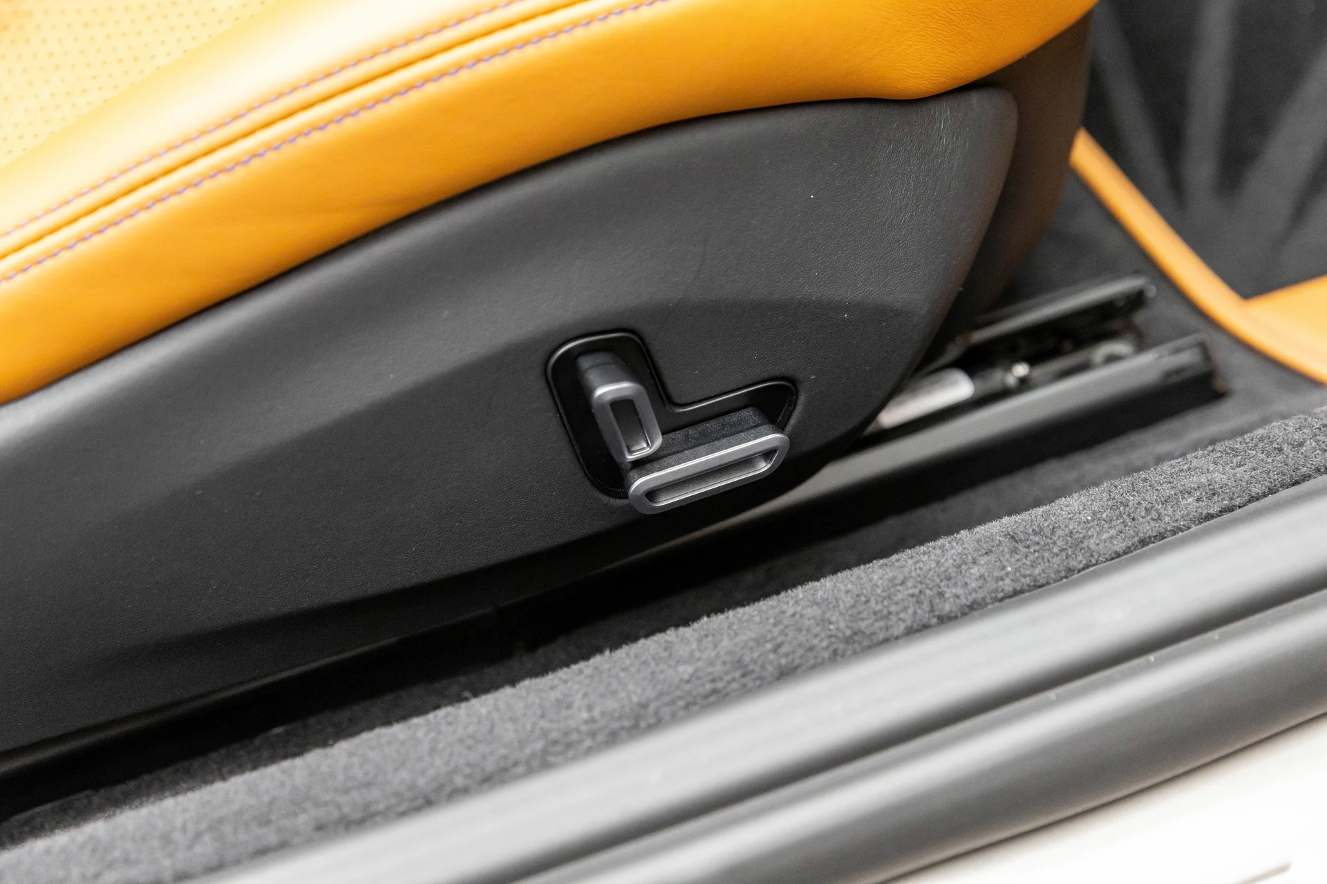 mph033_1963843314_08a9ca8114224a41ac40afed10638f6a_45a0a24370