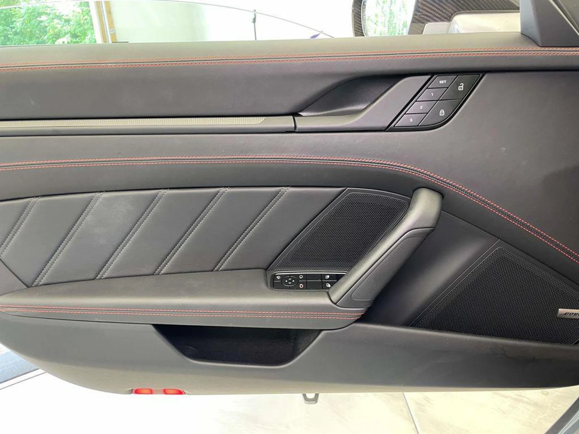 mph033_1989148668_m_Ez_gkev_U_Idp_Sc_Ks8nk_S_Khe_KX_6_M_be8c426324