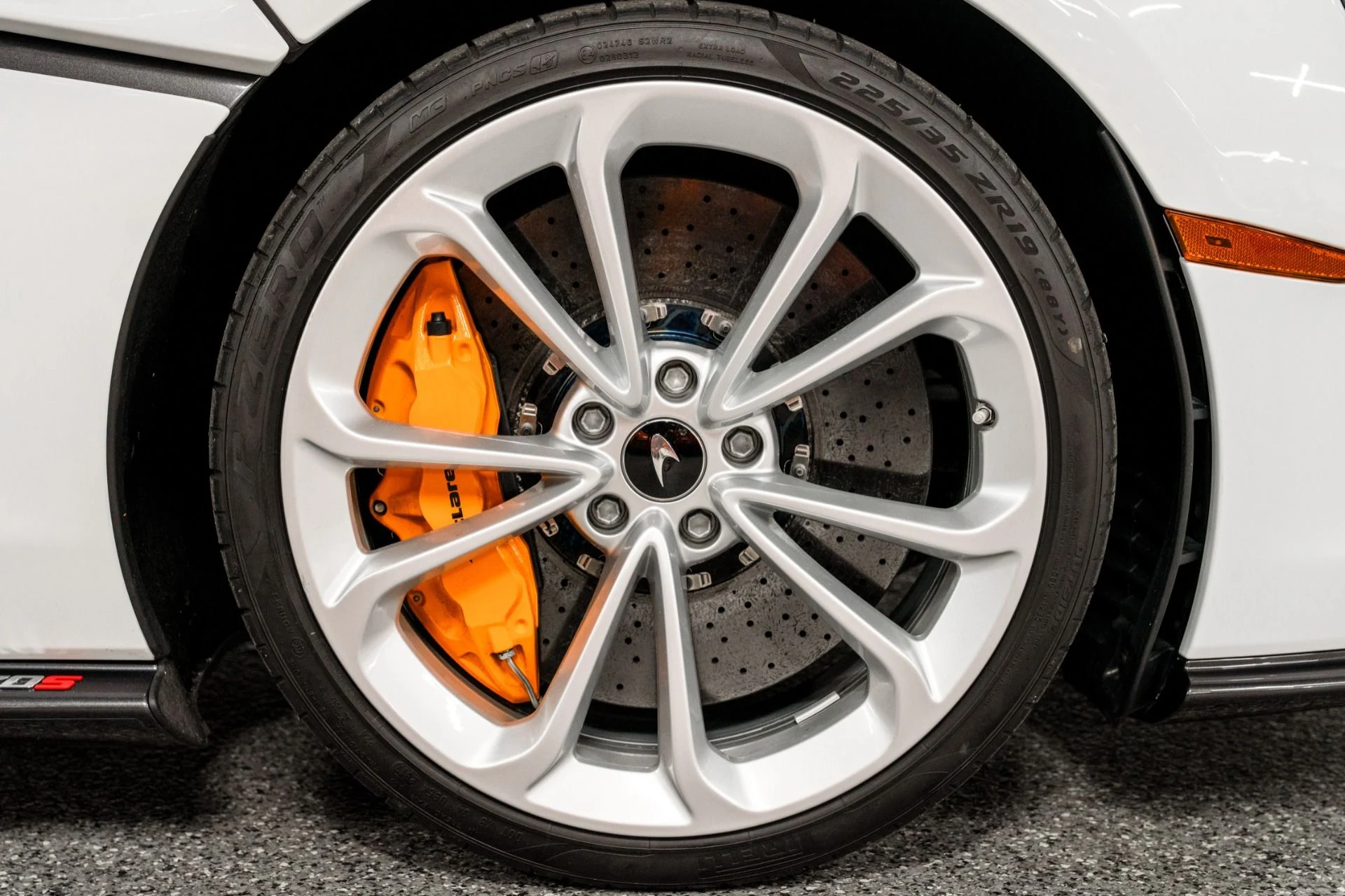 mph033_2013394993_Used_2019_Mc_Laren_570_S_1753386300_80d2fe1f96