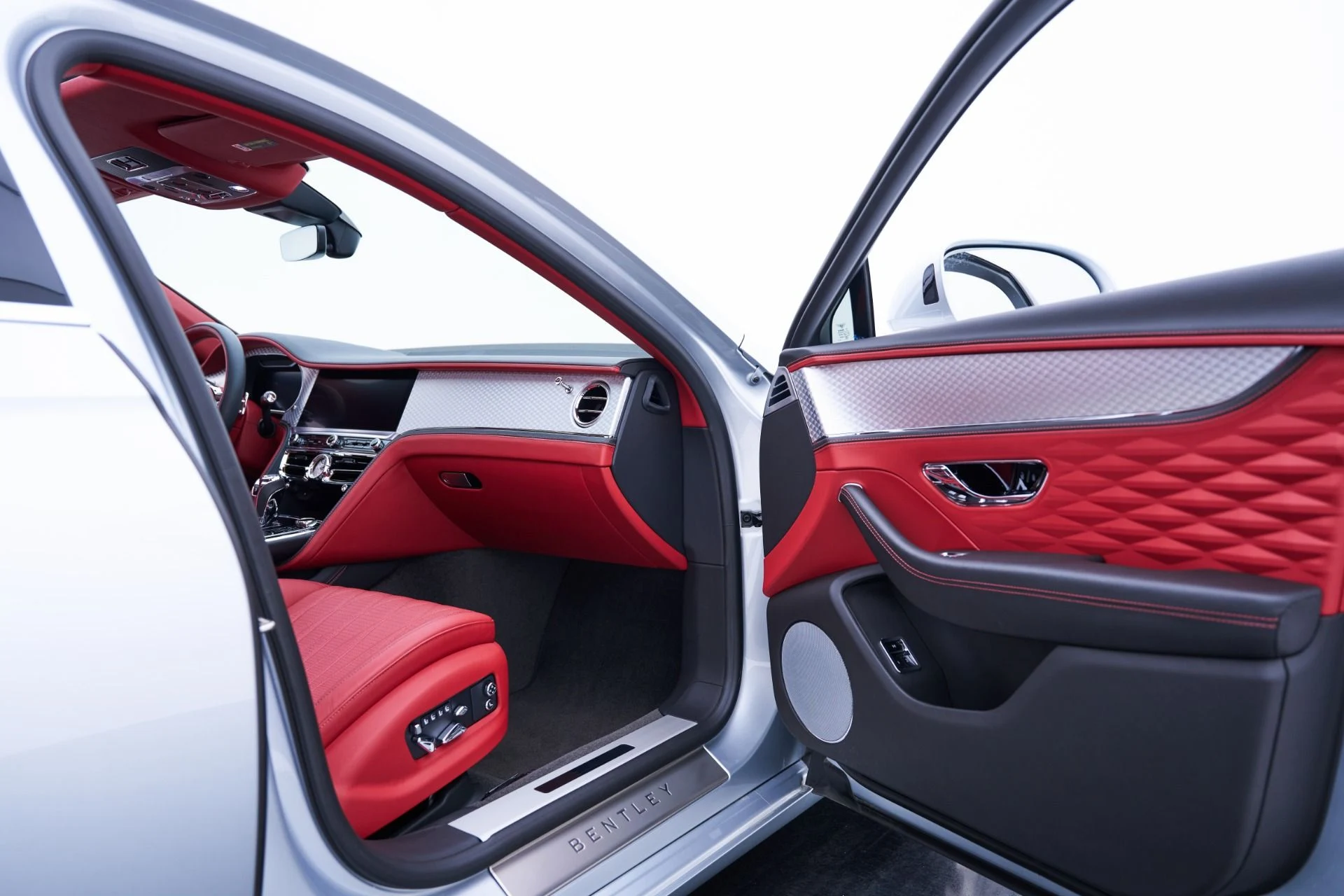 mph033_2015534217_Used_2022_Bentley_Flying_Spur_V8_1793212045_5b7ce9cb05