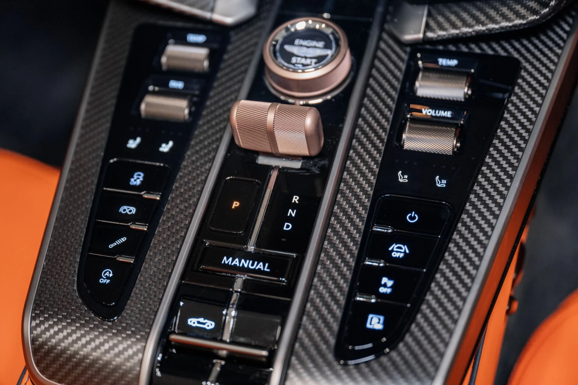 mph033_2025835682_New_2026_Aston_Martin_Vanquish_Volante_Thrillseeker_Edition_1_of_3_1768066424_a0437911c8