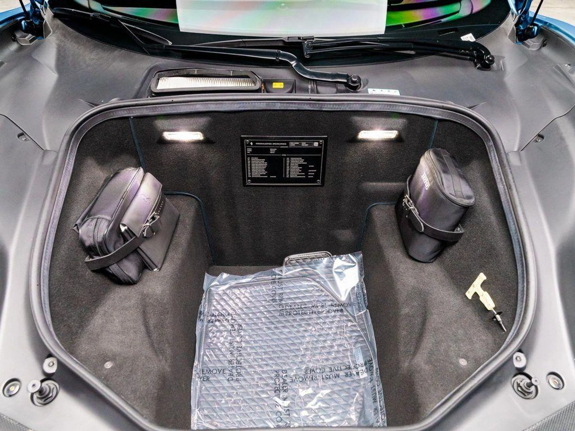 mph033_2027383467_ke2n_Reb_T_G8_F_Wt_V_Te_Lx_V2_Ikm_Is_66dd598c0d