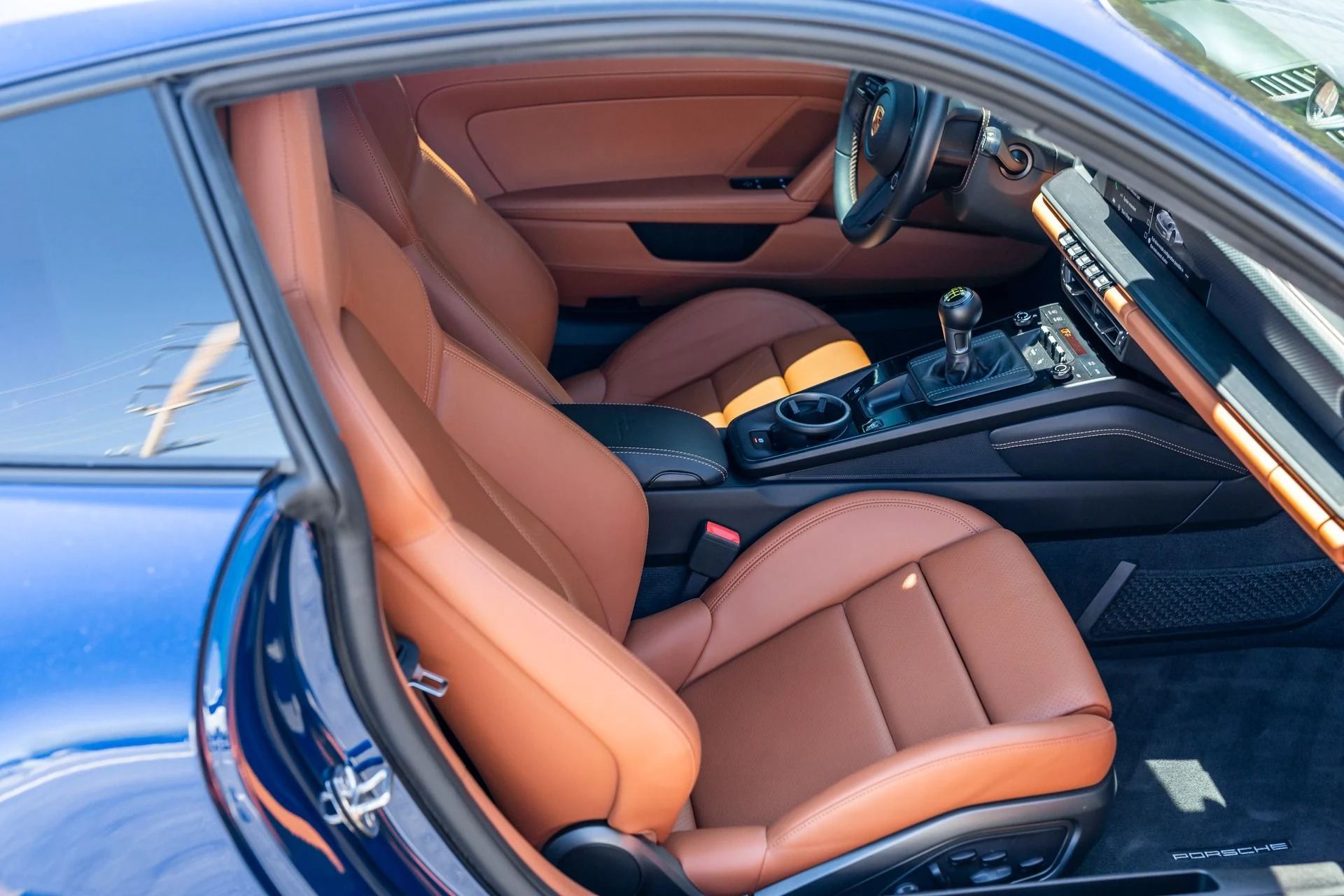 mph033_2033150905_Used_2023_Porsche_911_GT_3_Touring_1772137661_0cddda8ca8