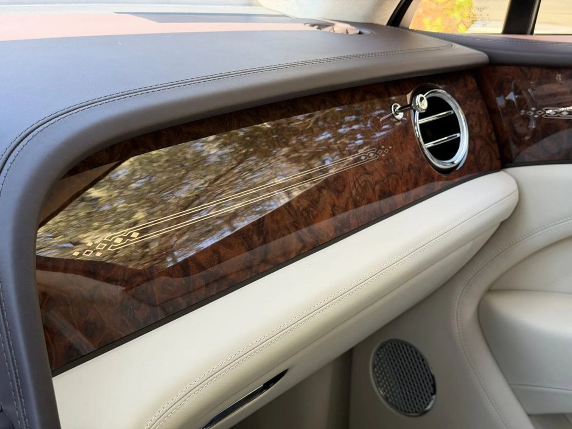 mph033_2037434700_ce94bd3798a14c909ea9f7fb7ab766e0_310994251e