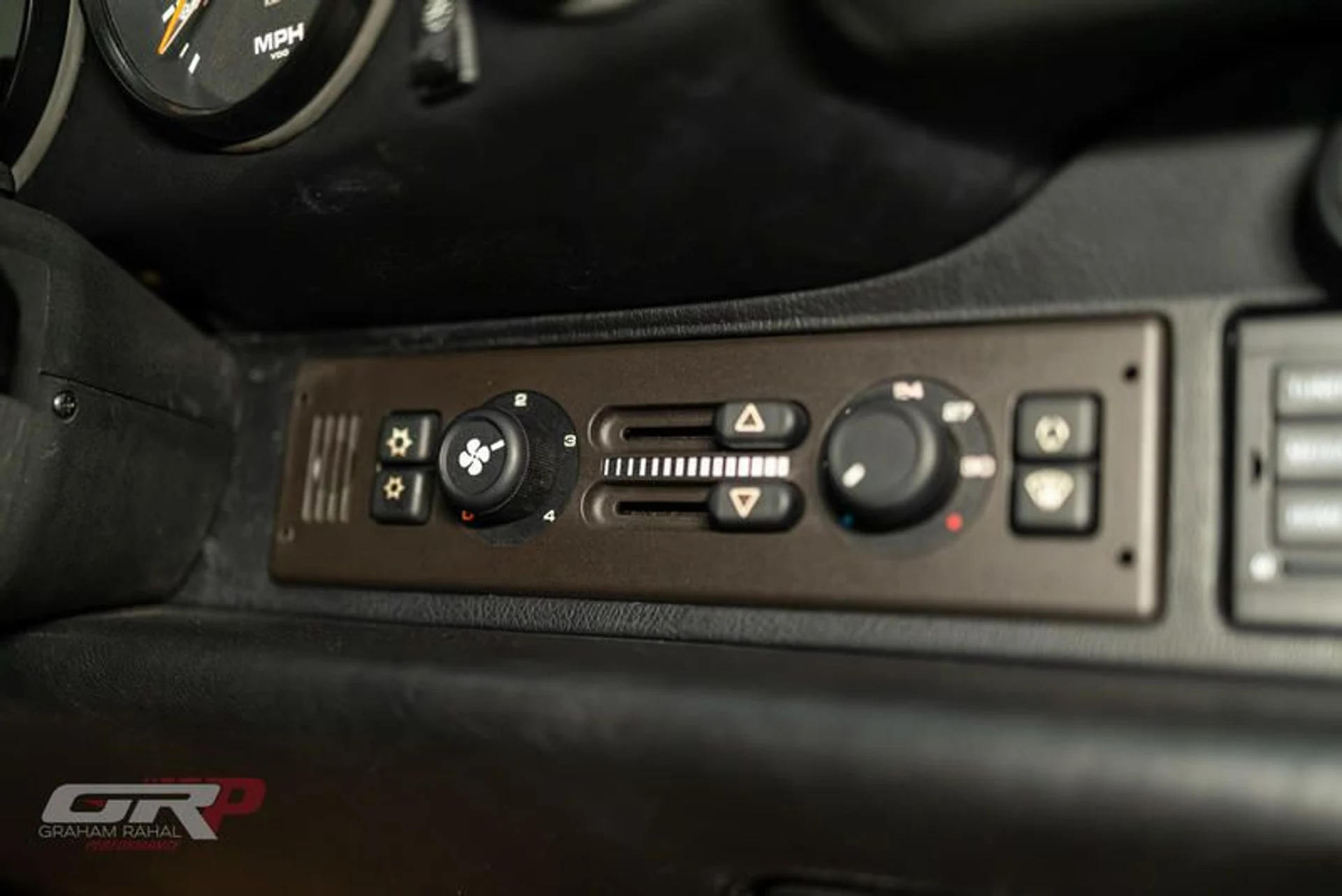 mph033_2037993974_9_A88235_A_89_F3_43_D7_9_BB_2_A268_D652518_F_693870f5bb