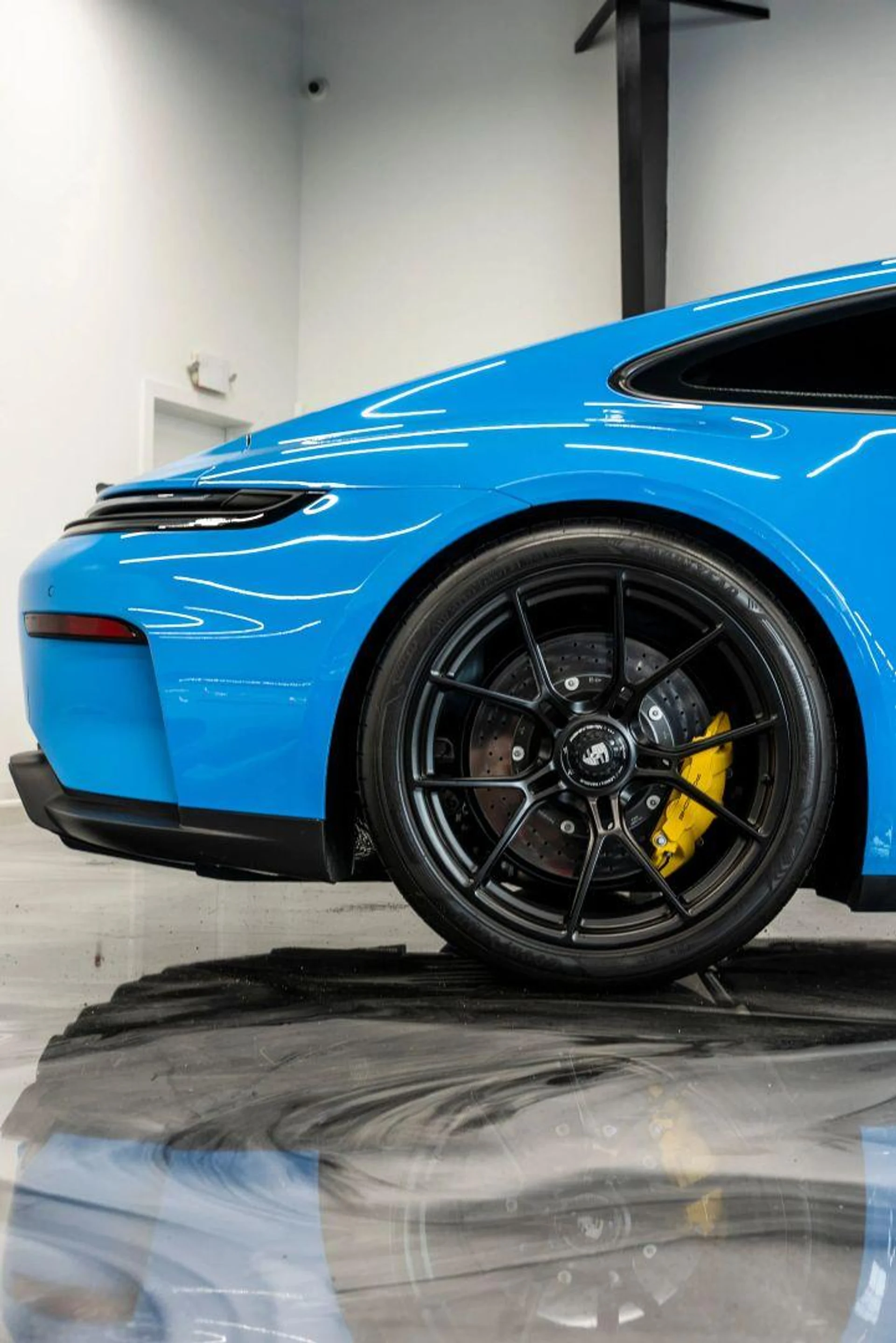 mph033_2045188923_Used_2026_Porsche_911_GT_3_w_Touring_Pkg_Coupe_2_D_1789774037_3736044736