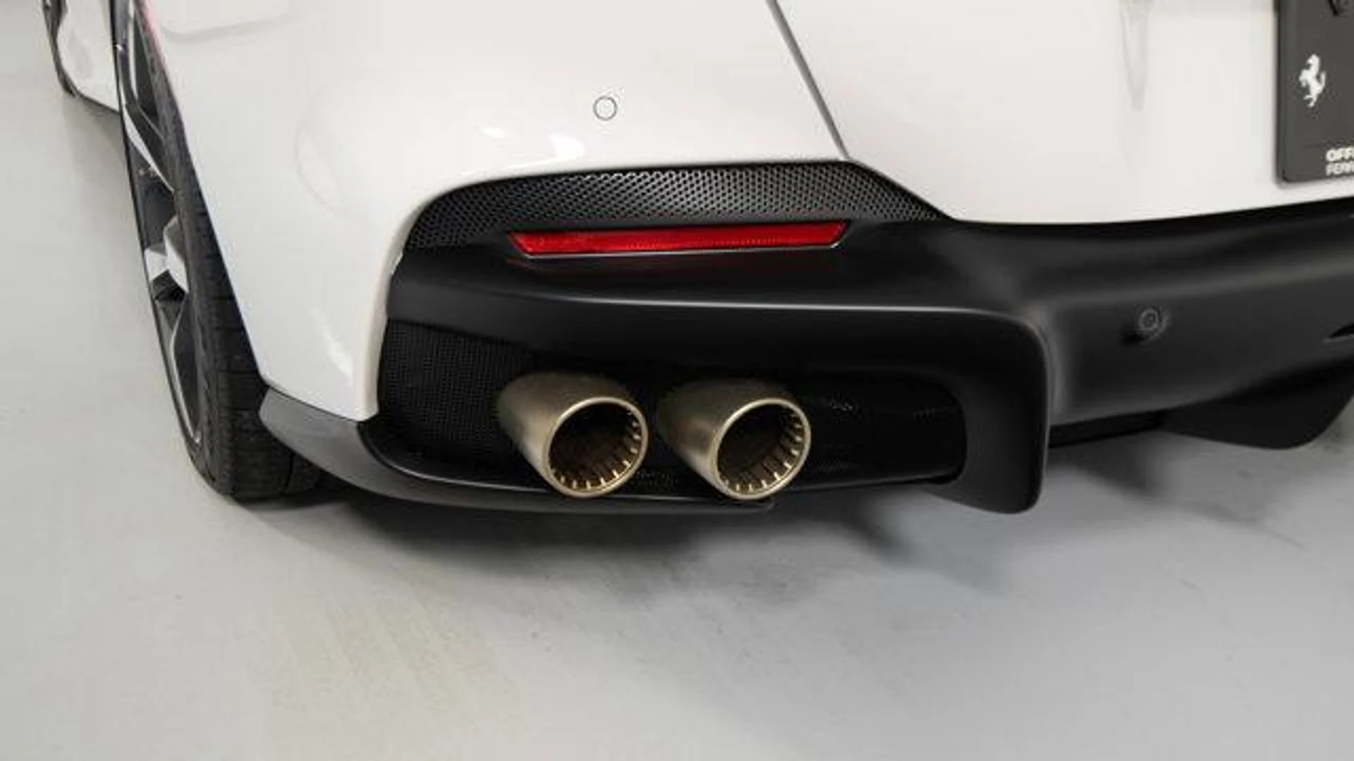 mph033_2051854214_awc0aipw80_DSYY_Vu_2q3zj_VUT_o_e3acbbd101