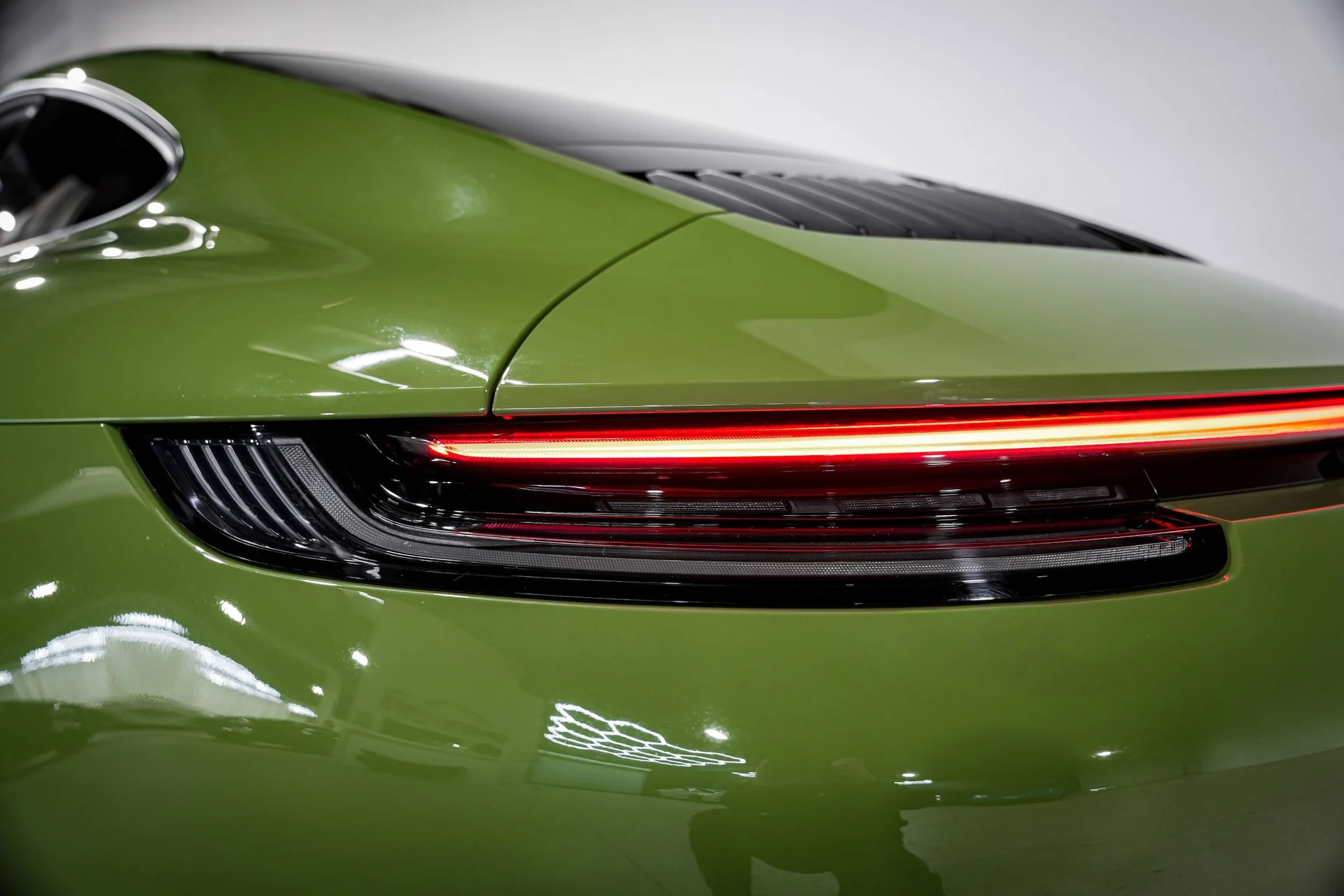 mph033_2053035465_51663c813969de1c840d88f277dc6072x_42f2930d31