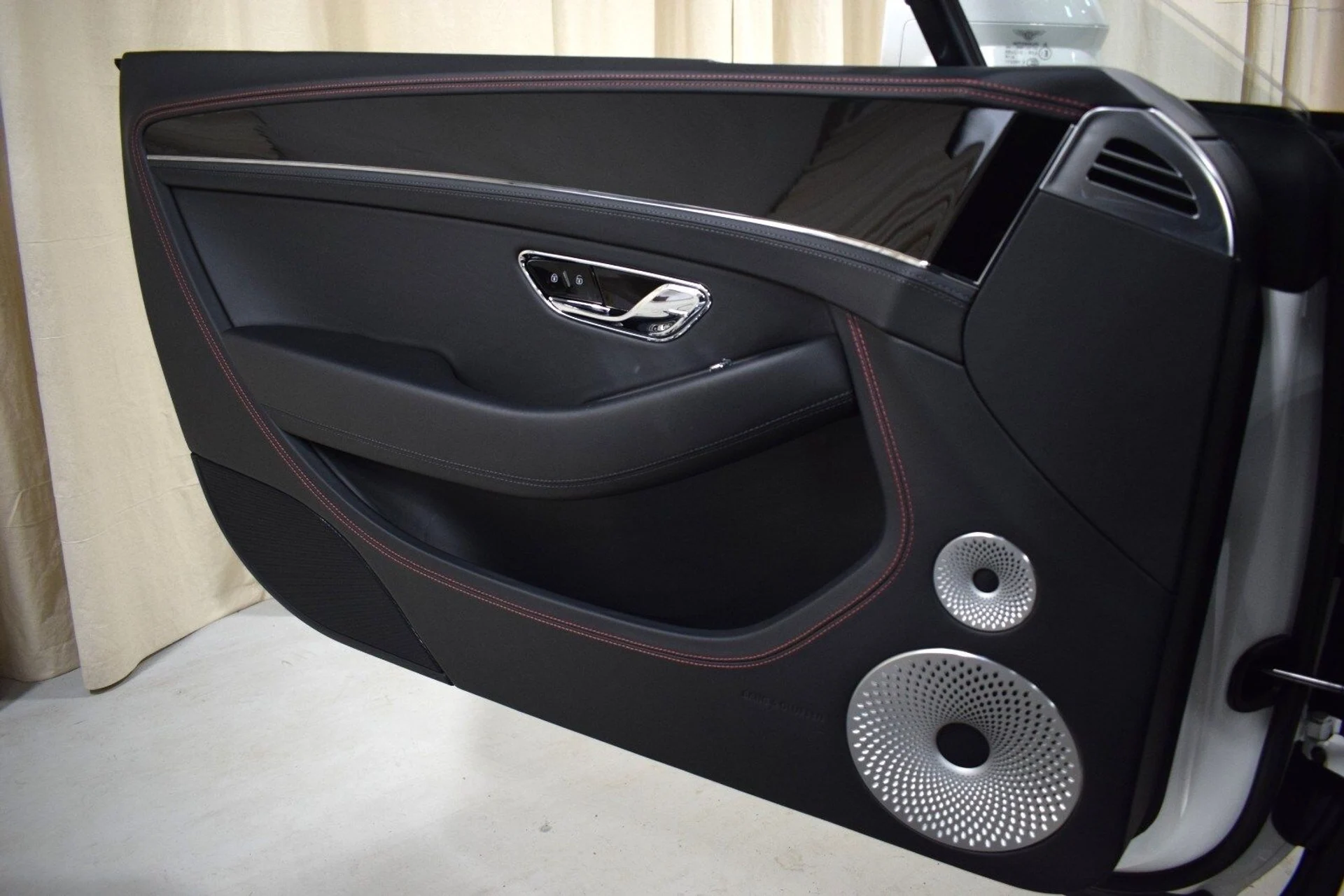 mph033_2057458963_72e83dde4375440f998a26025f88dff5x_72578b3818