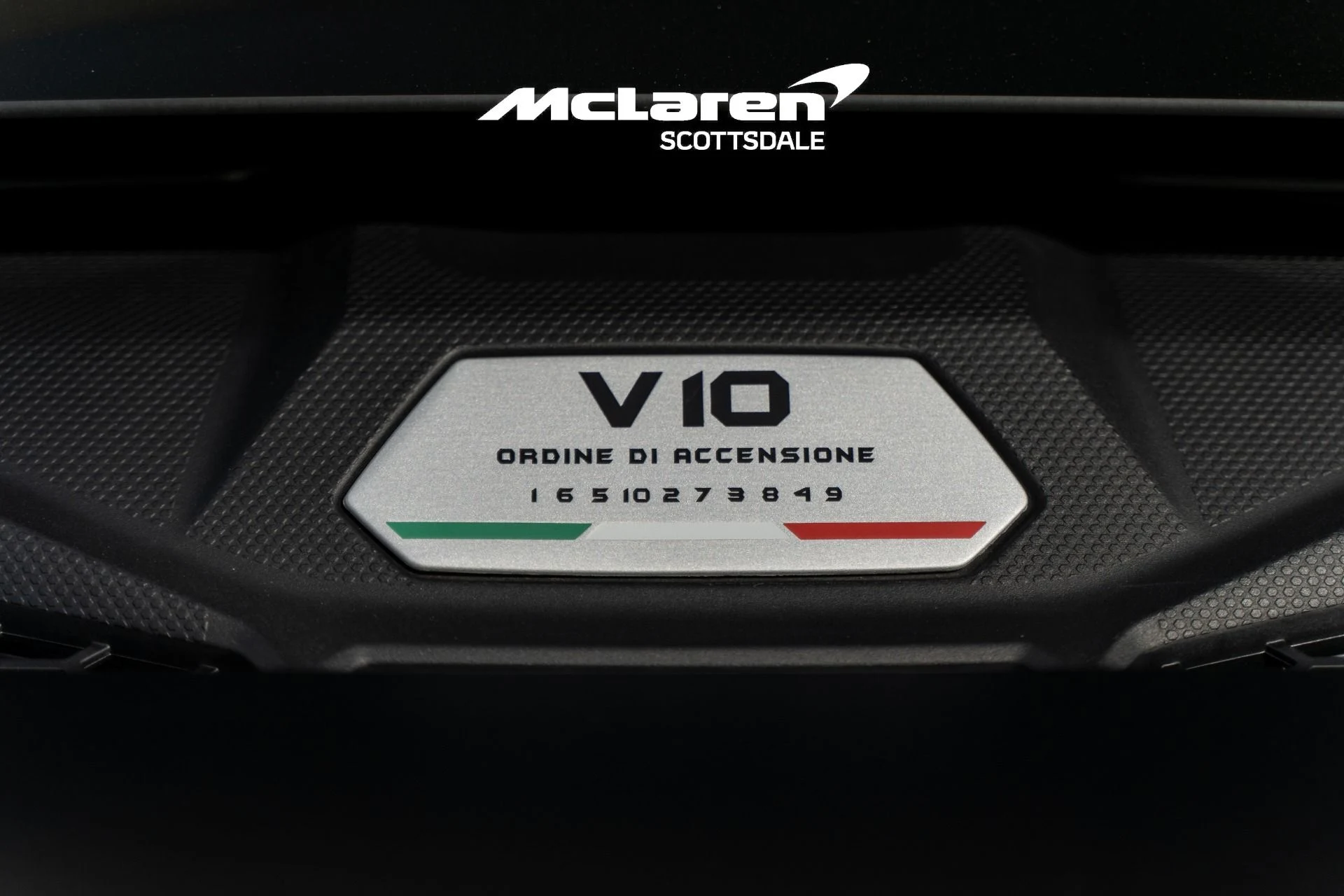 mph033_2070643348_Used_2022_LAMBORGHINI_HURACAN_EVO_1762550693_5e372a082c