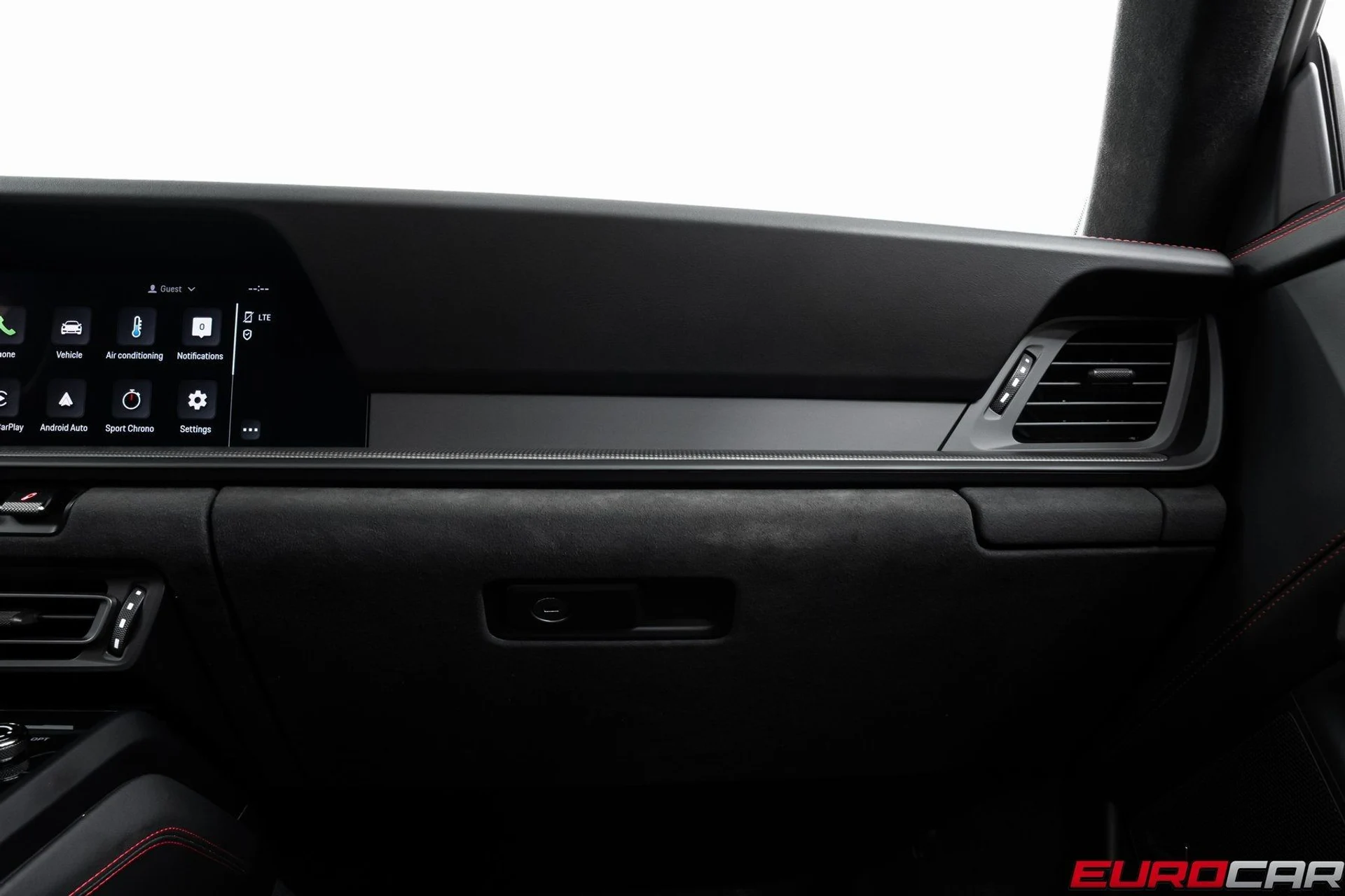 mph033_2070803428_image_34_cd0ec33be4