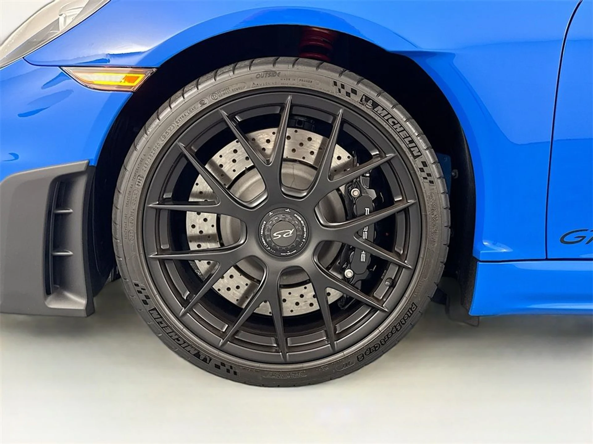 mph033_207650263_f112d899b342a79c1d227a6b75418206_d62a938071