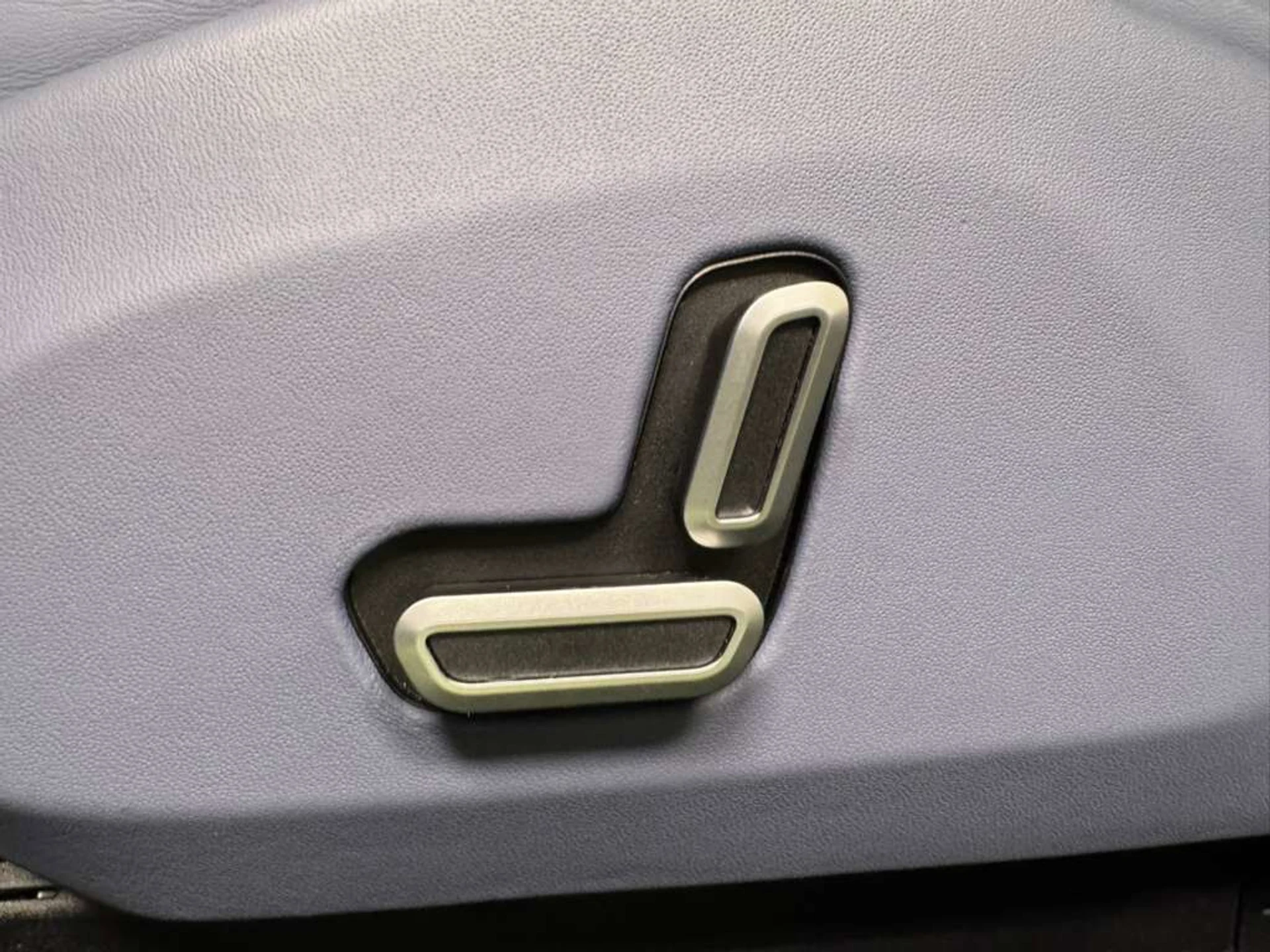 mph033_2082662320_c082eed1e80f9f39d6760a98add629b3_1deeef7efc