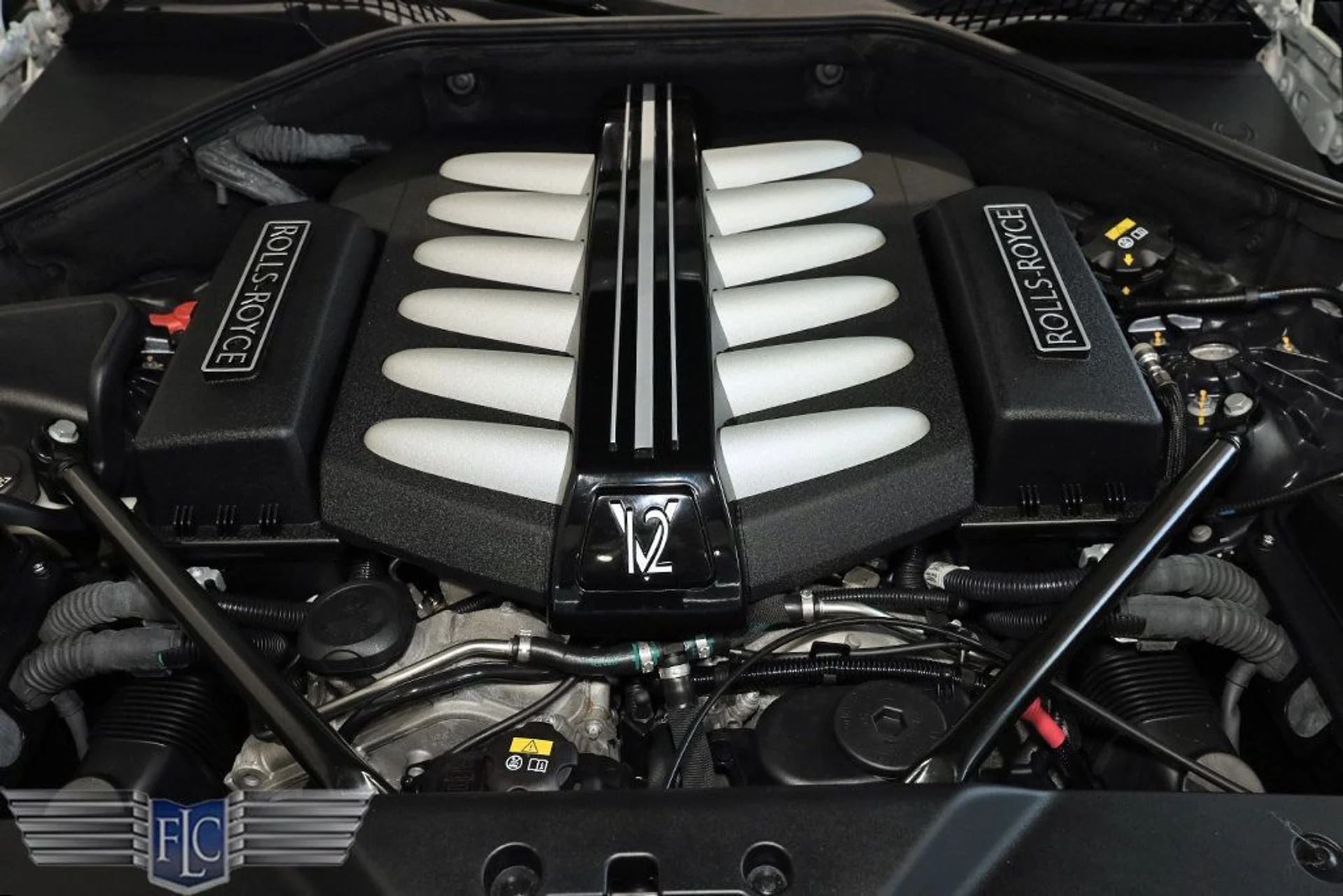 mph033_2088155661_used_2015_rolls_royce_wraith_2drcoupe_9689_22975127_34_1024_3781c6b708