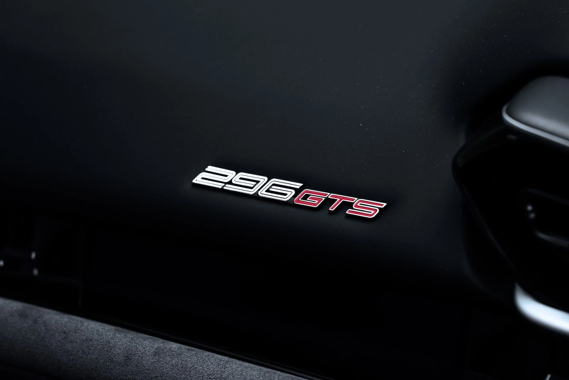 mph033_2093250478_Used_2025_Ferrari_296_GTS_1775518510_7a1e3f7fe8