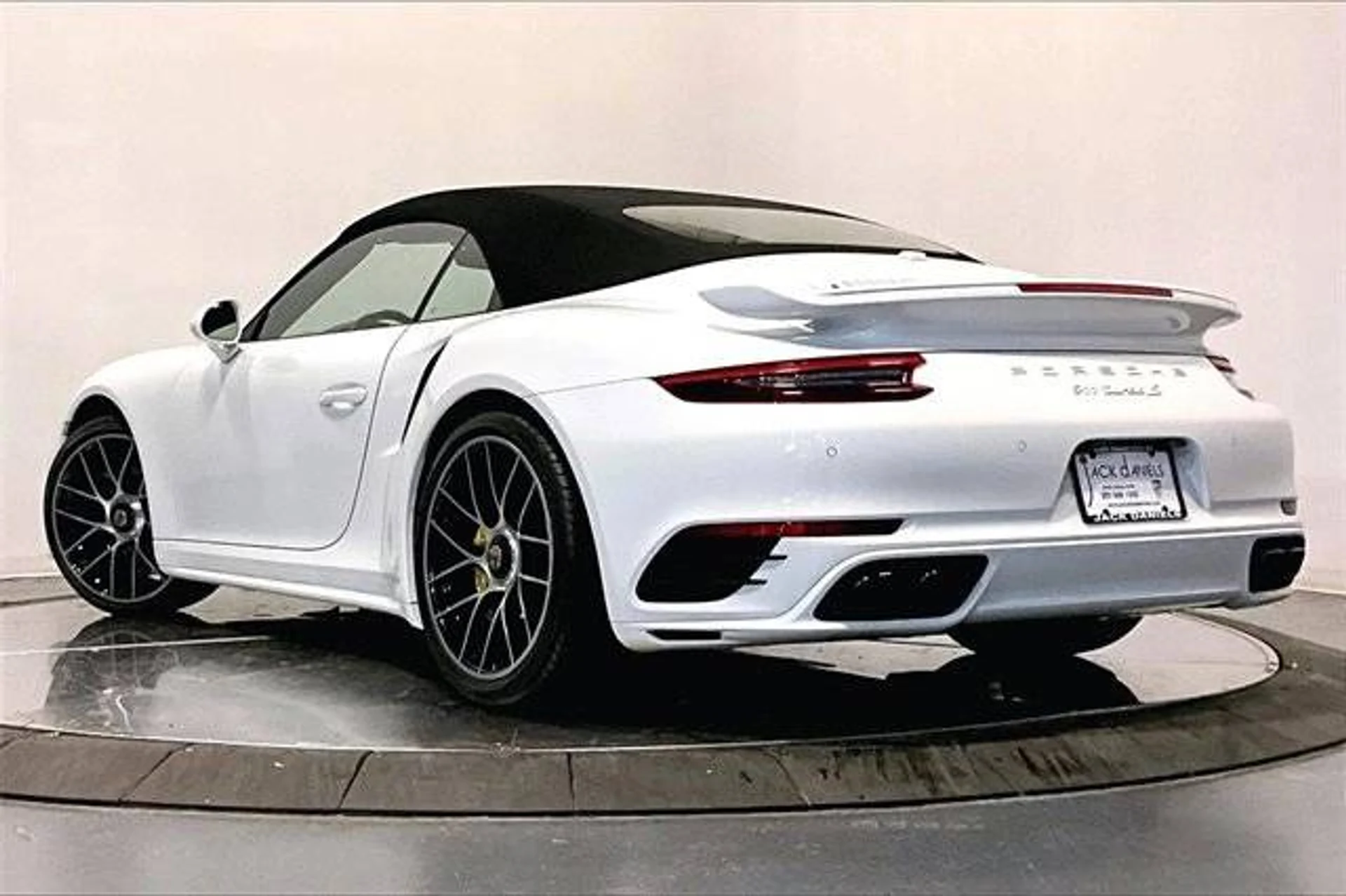 mph033_2106491523_640_6b5098221e