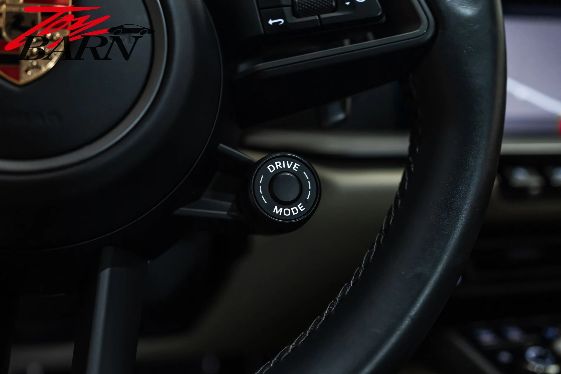 mph033_2114049308_91091cb2726458fa1bc925556af3313fx_e22653f6e8